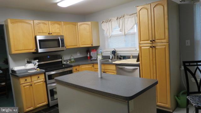FRANKLIN SQUARE - Residential
