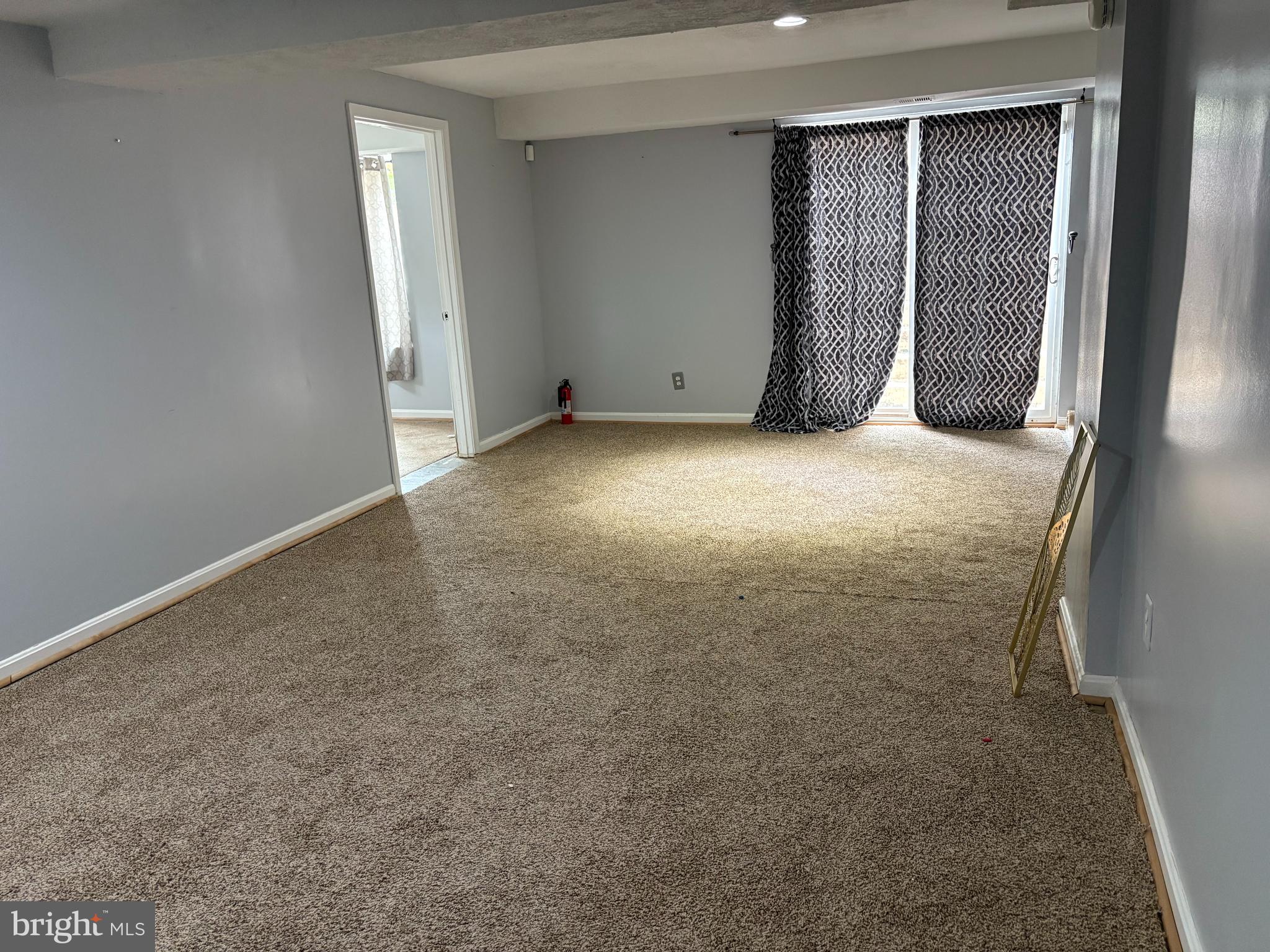 FRANKLIN SQUARE - Residential