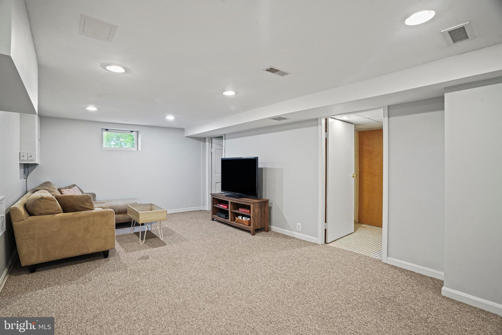 FOREST ESTATES - Residential