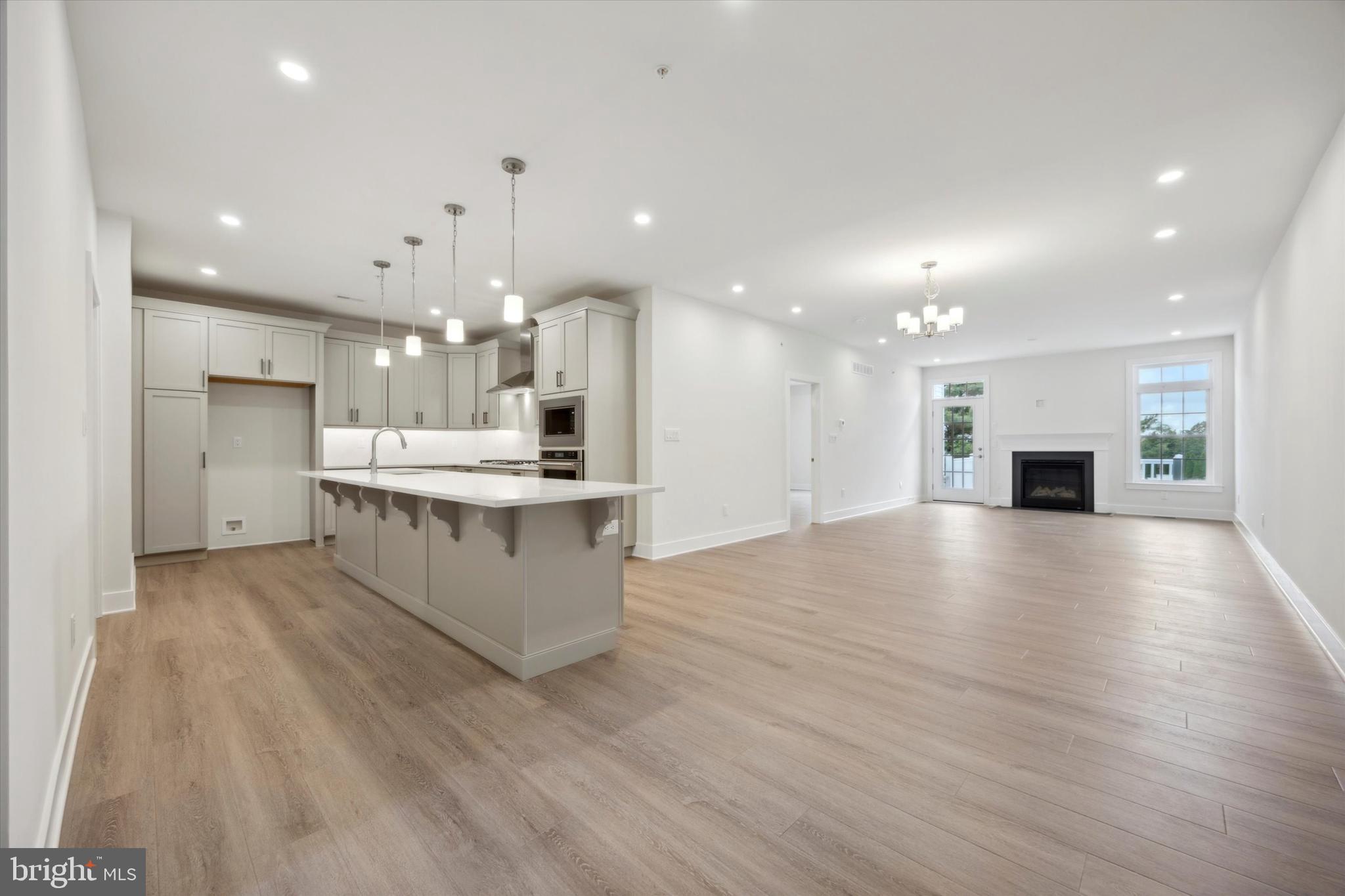 BARCLAY HILL - Residential