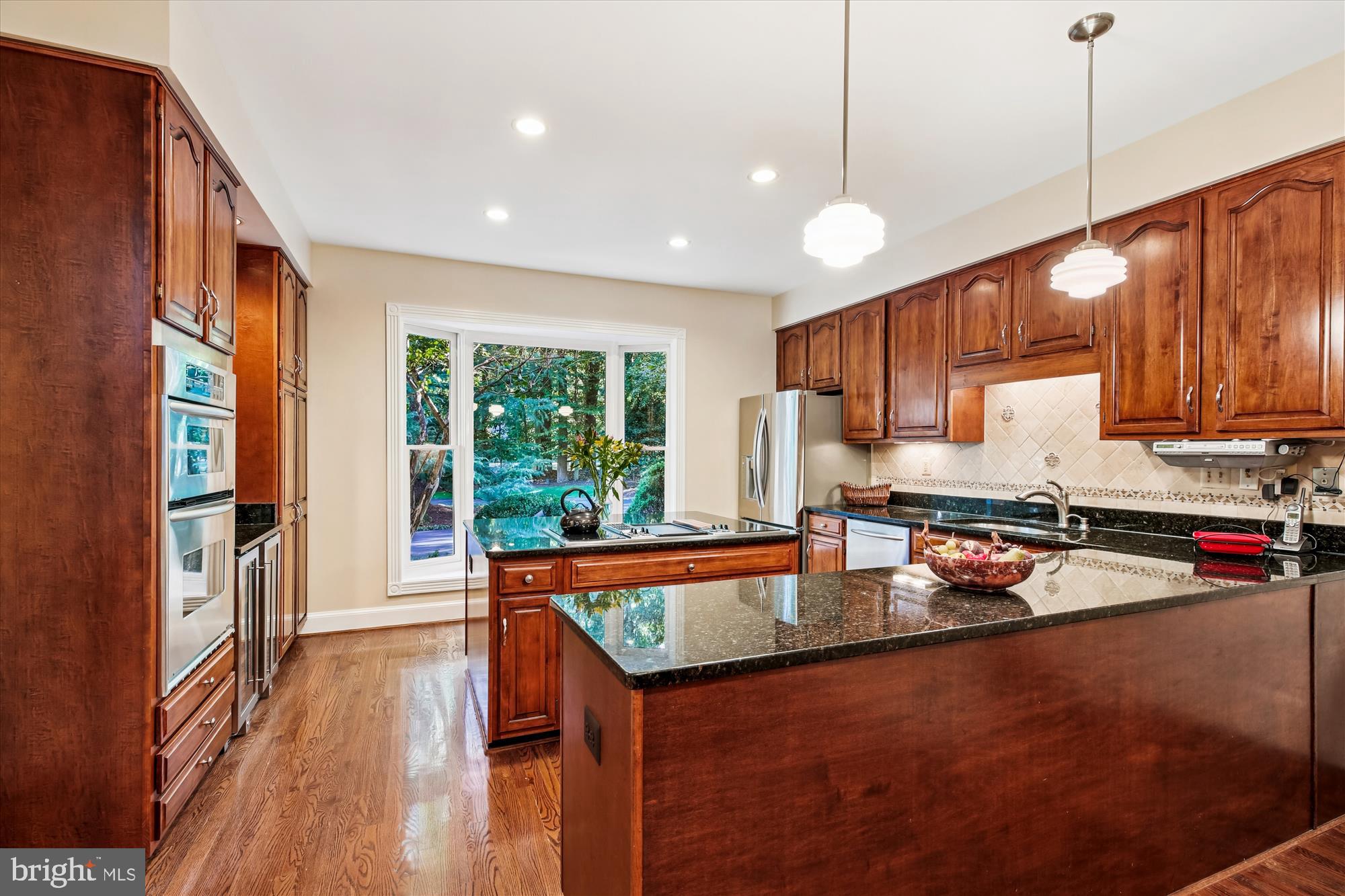 FALCONHURST - Residential