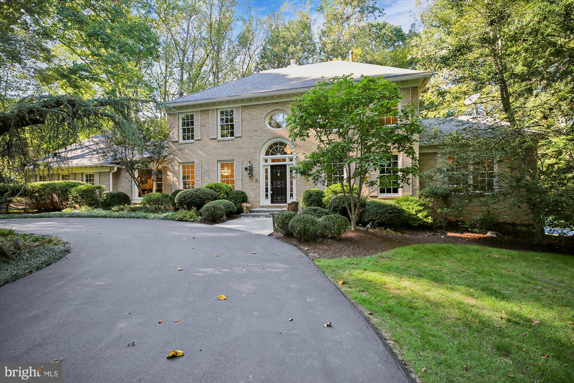 FALCONHURST - Residential