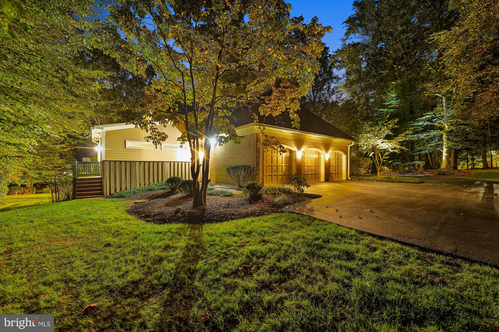 FALCONHURST - Residential