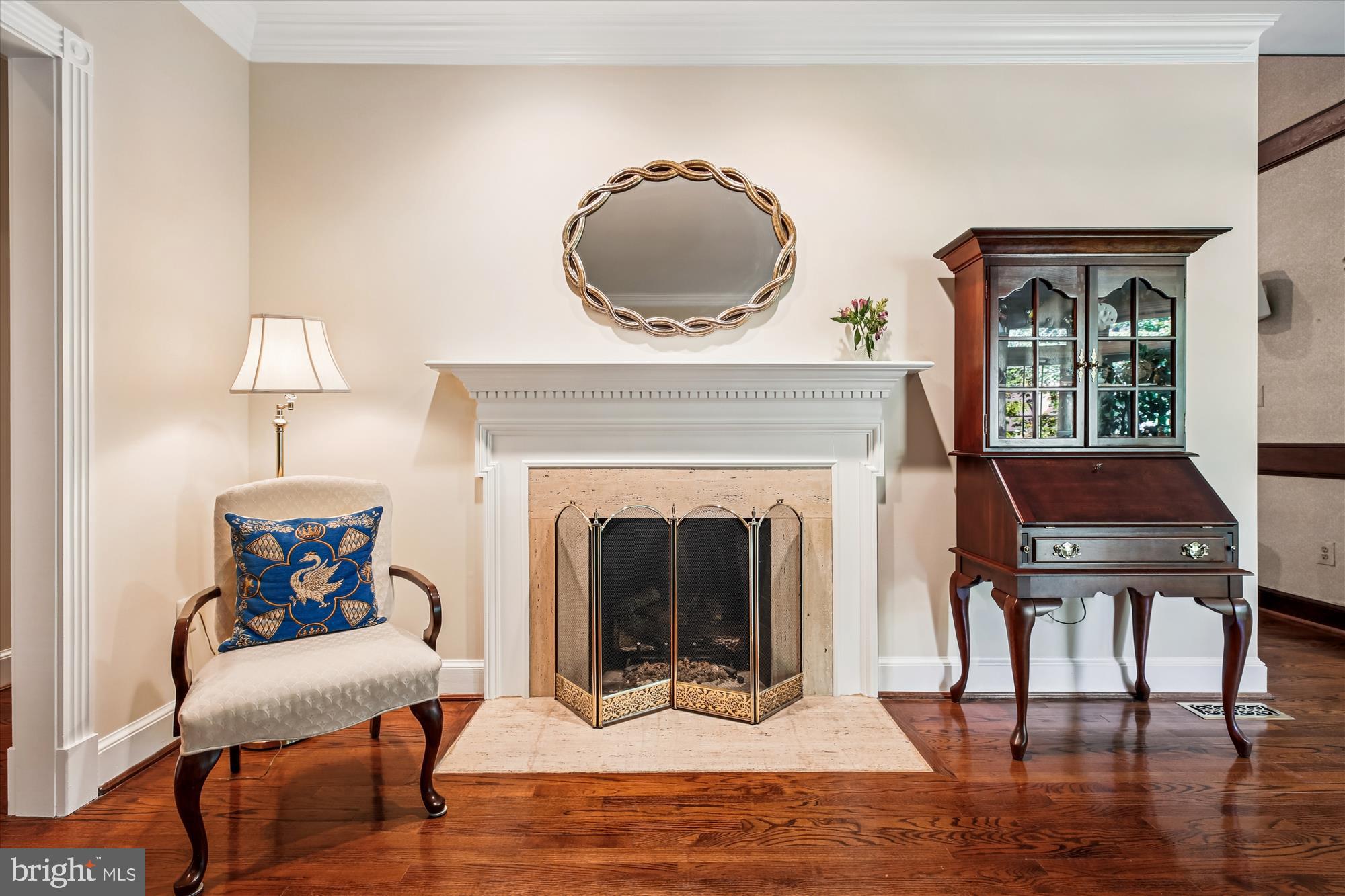 FALCONHURST - Residential
