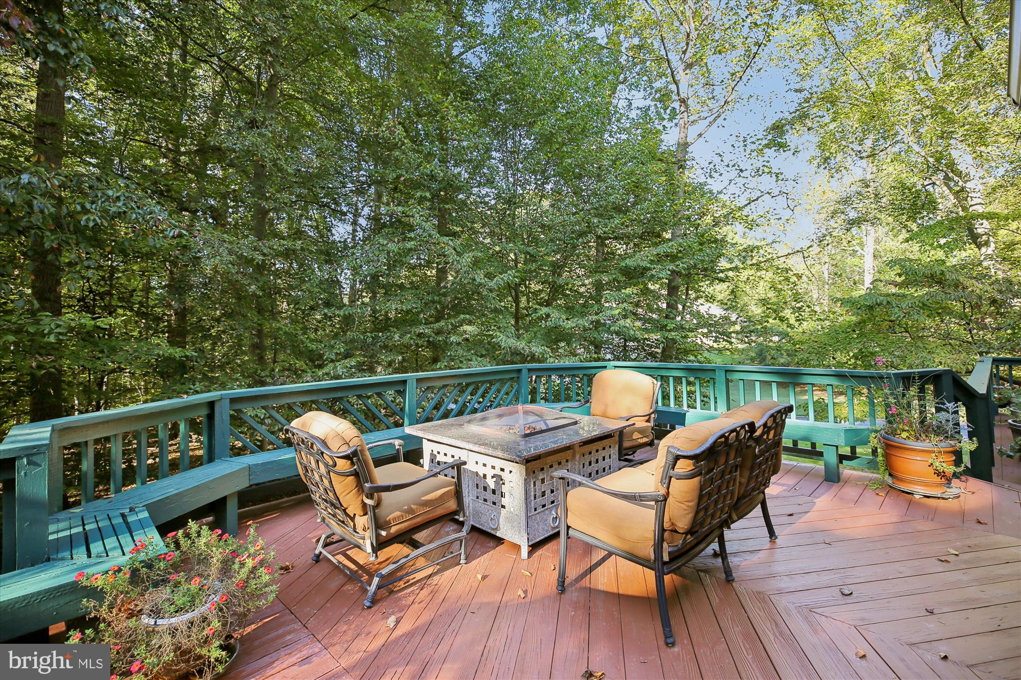 FALCONHURST - Residential