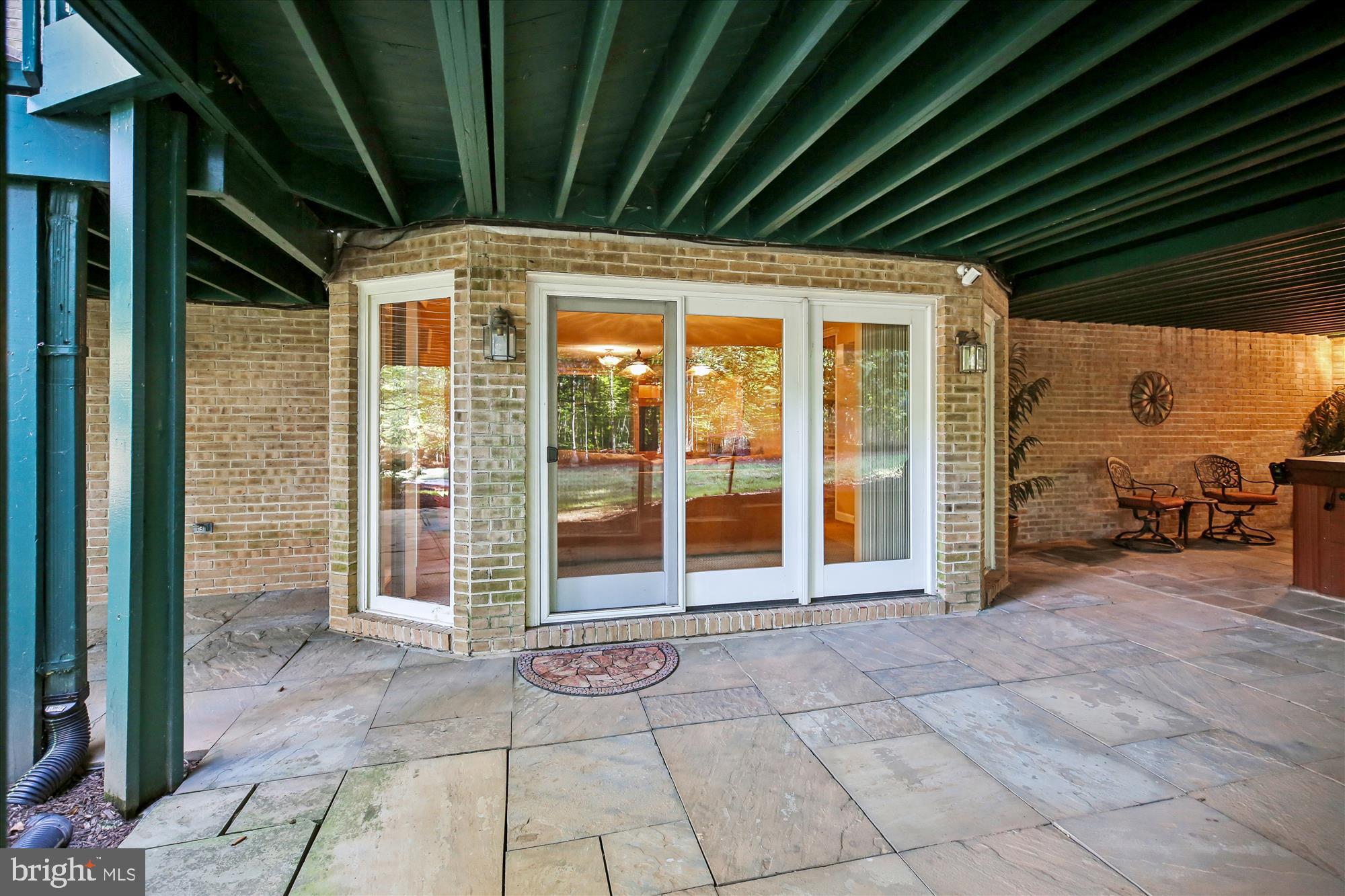 FALCONHURST - Residential