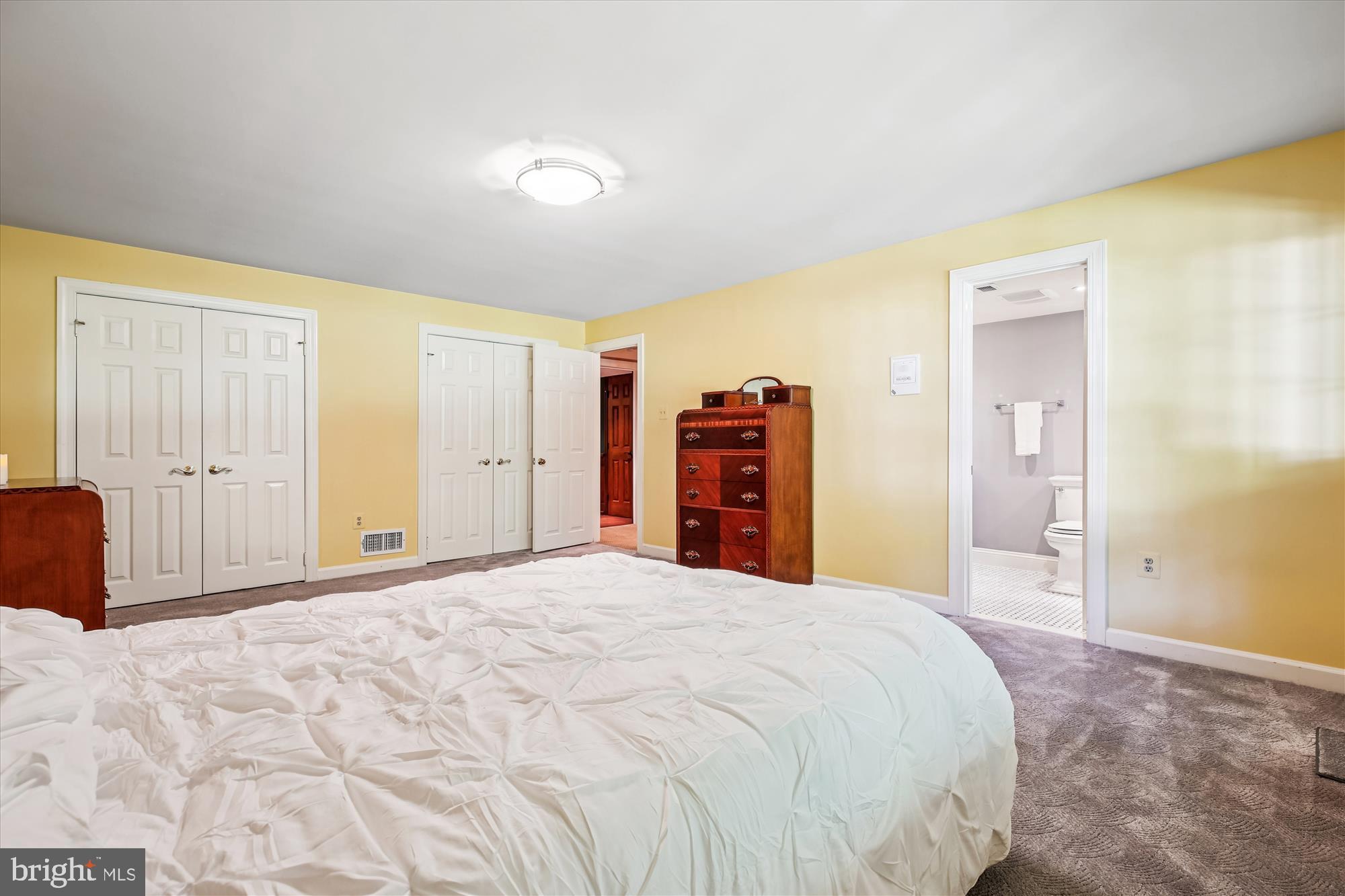 FALCONHURST - Residential
