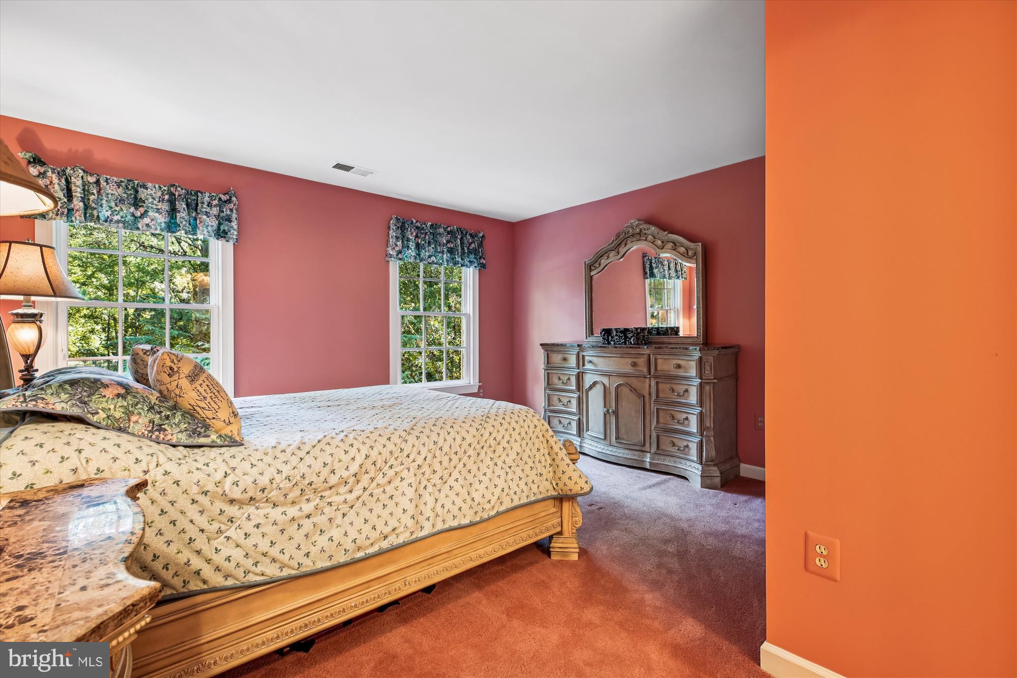 FALCONHURST - Residential