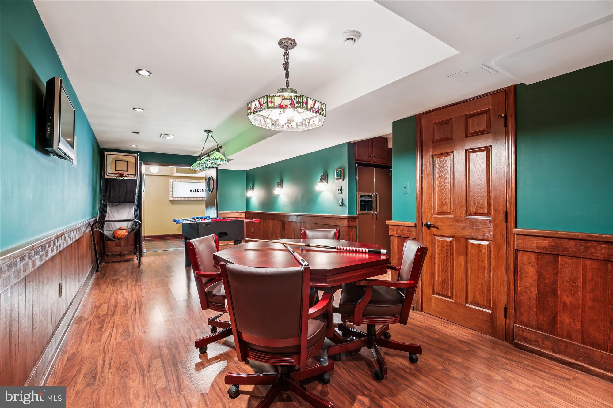 FALCONHURST - Residential