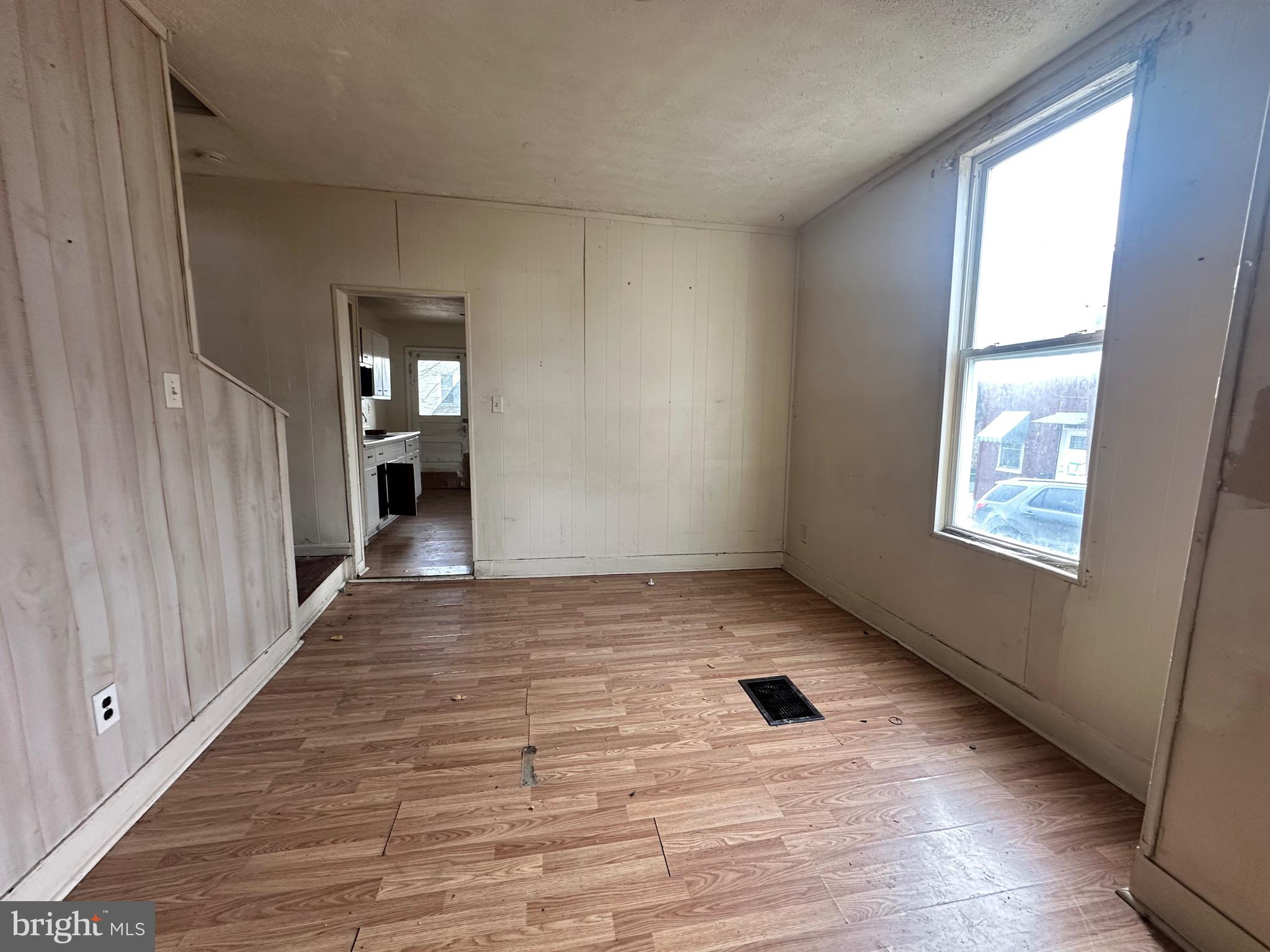 SOUTH END - Residential Income