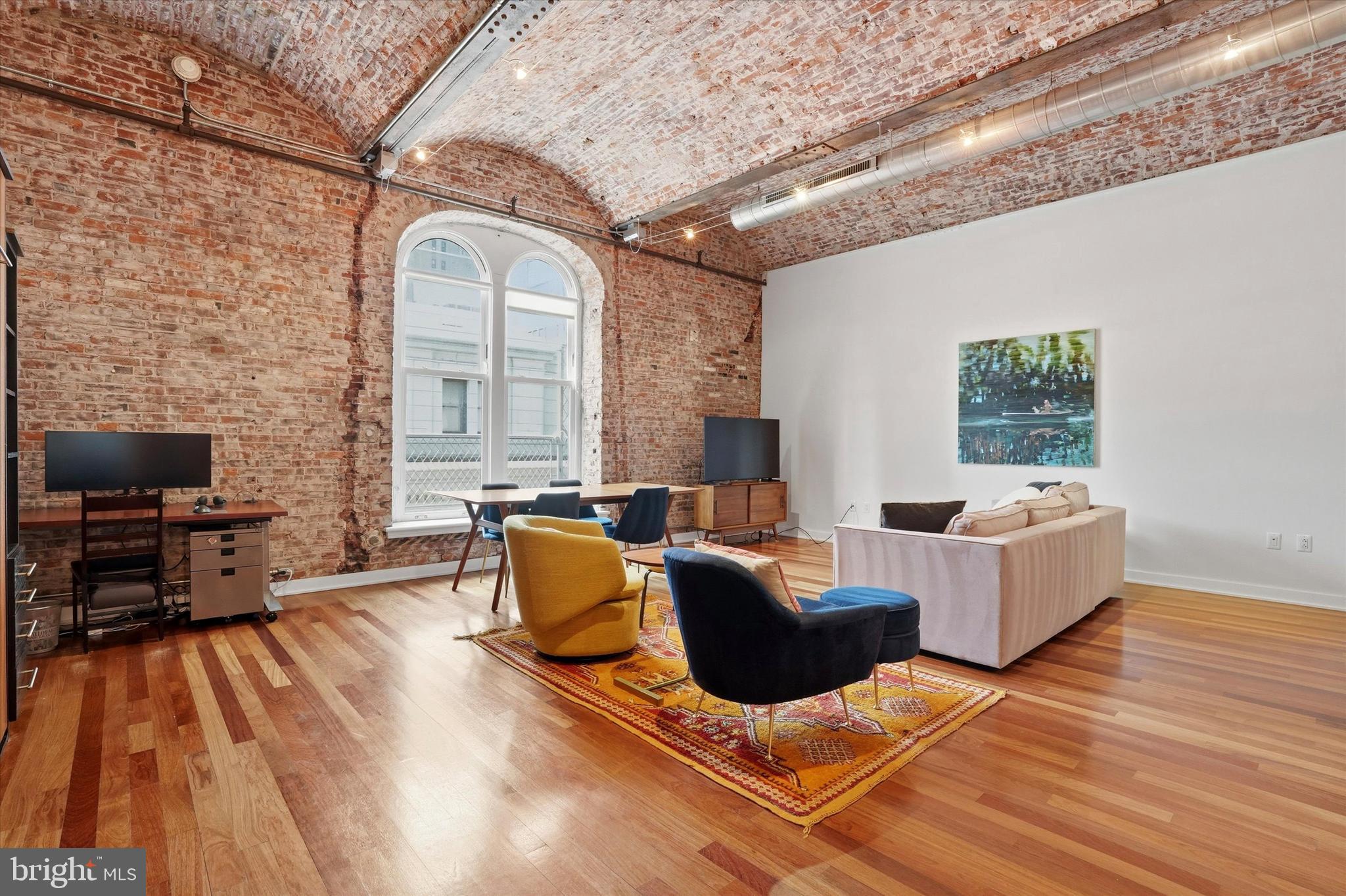 WASHINGTON SQ WEST - Residential