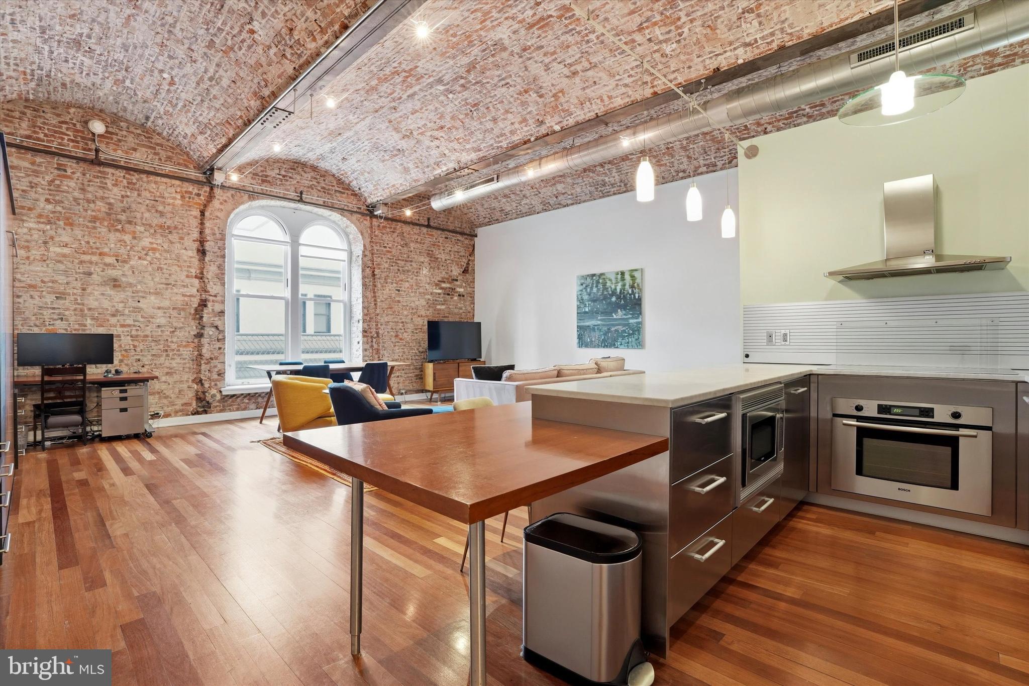 WASHINGTON SQ WEST - Residential