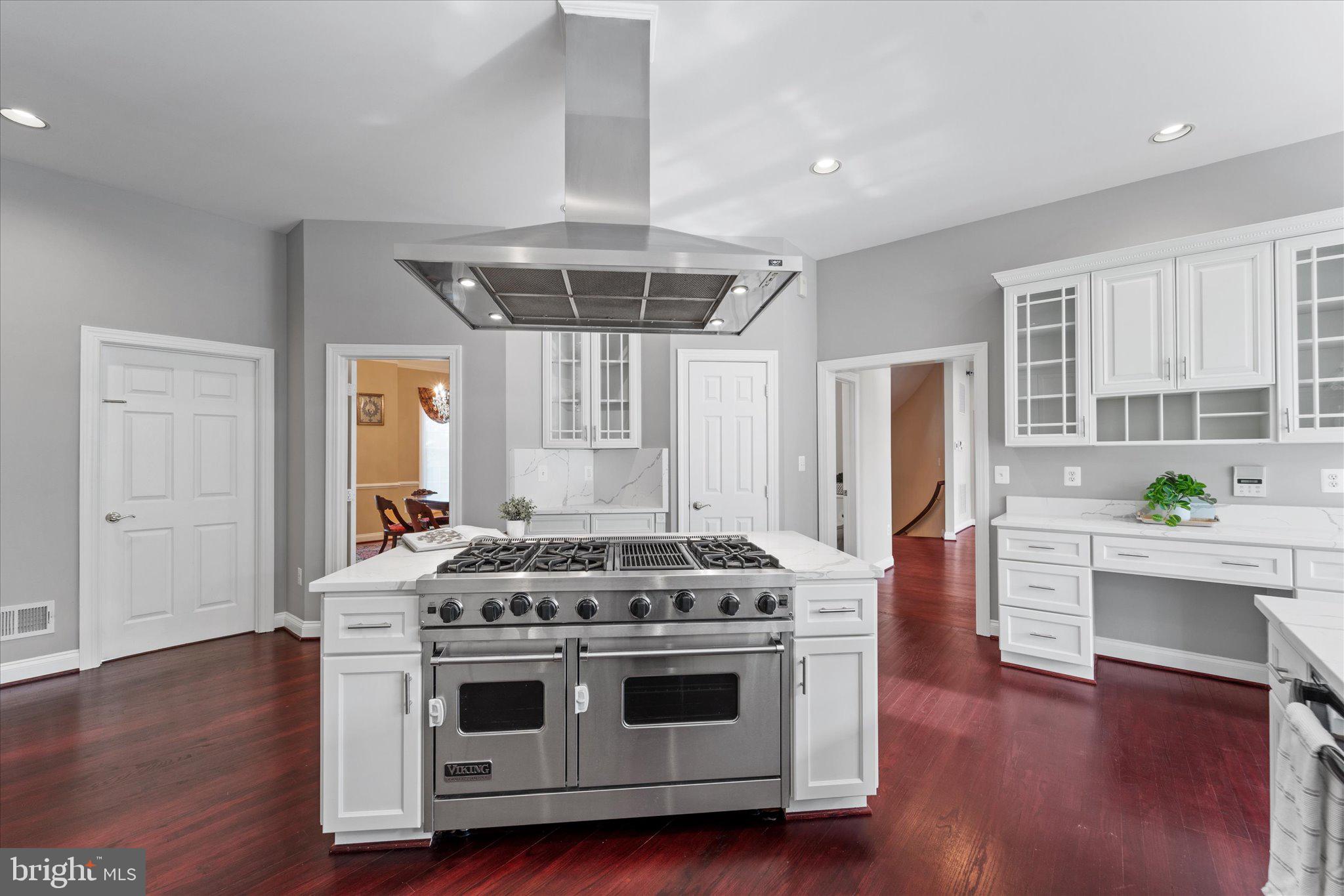 BEACON HILL - Residential