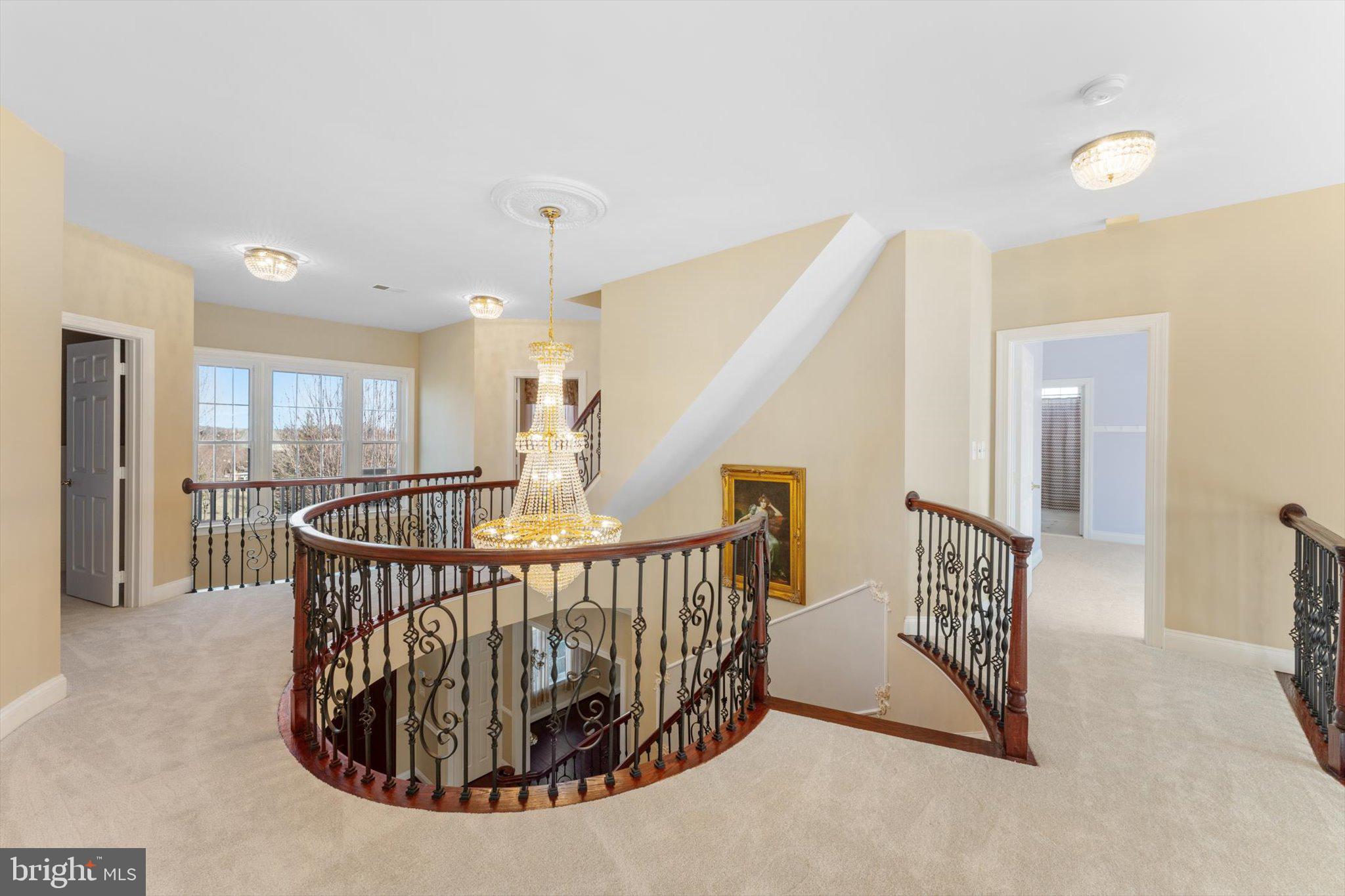 BEACON HILL - Residential