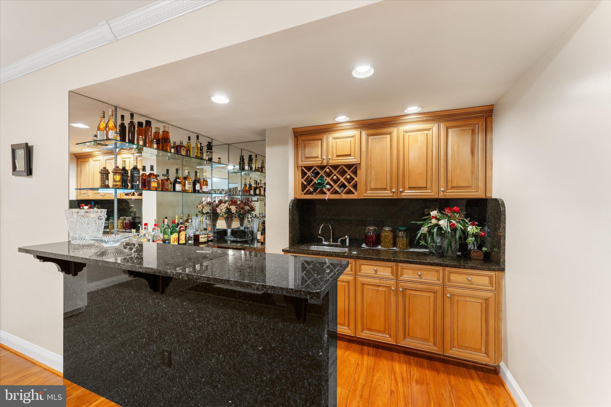 BEACON HILL - Residential
