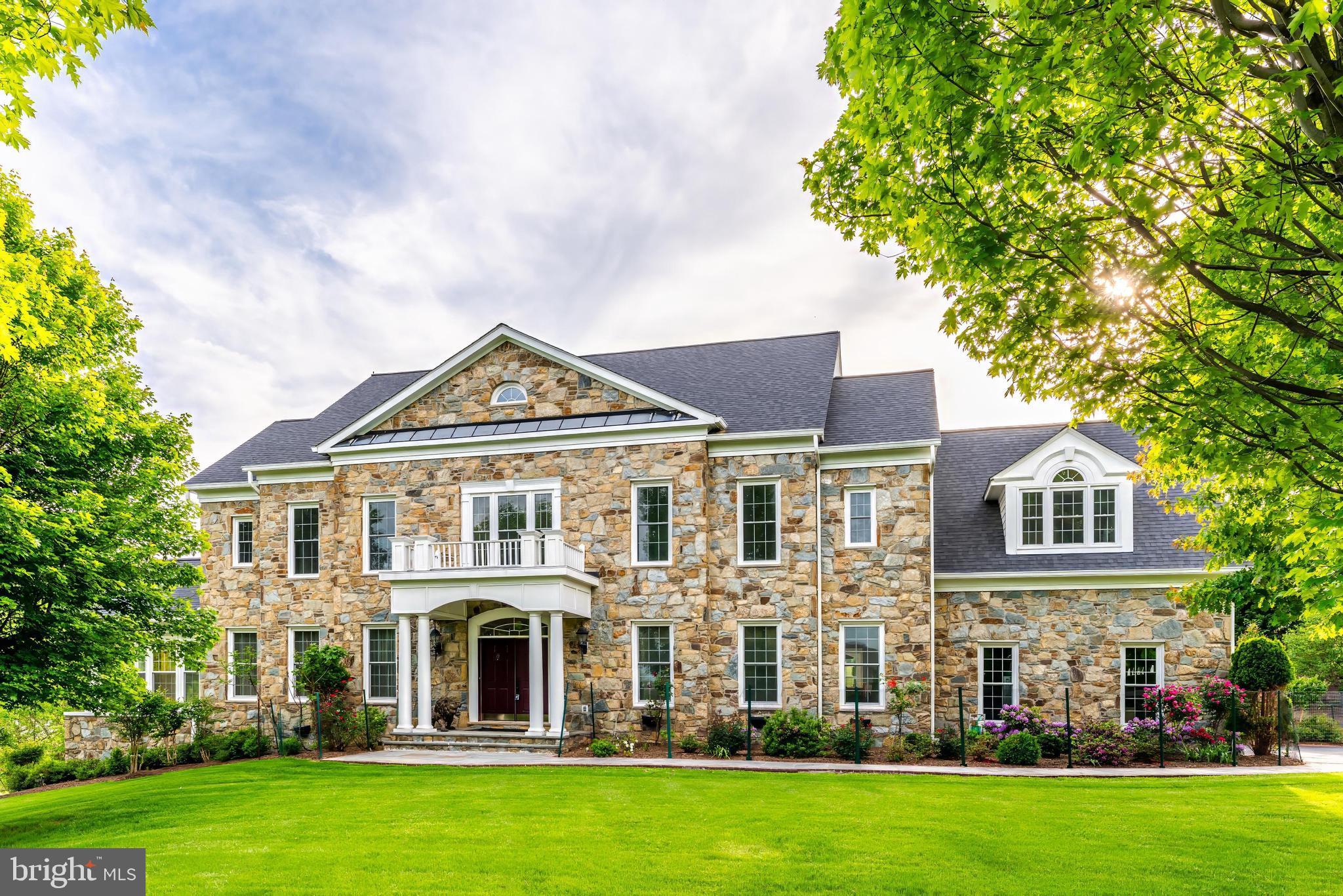 BEACON HILL - Residential