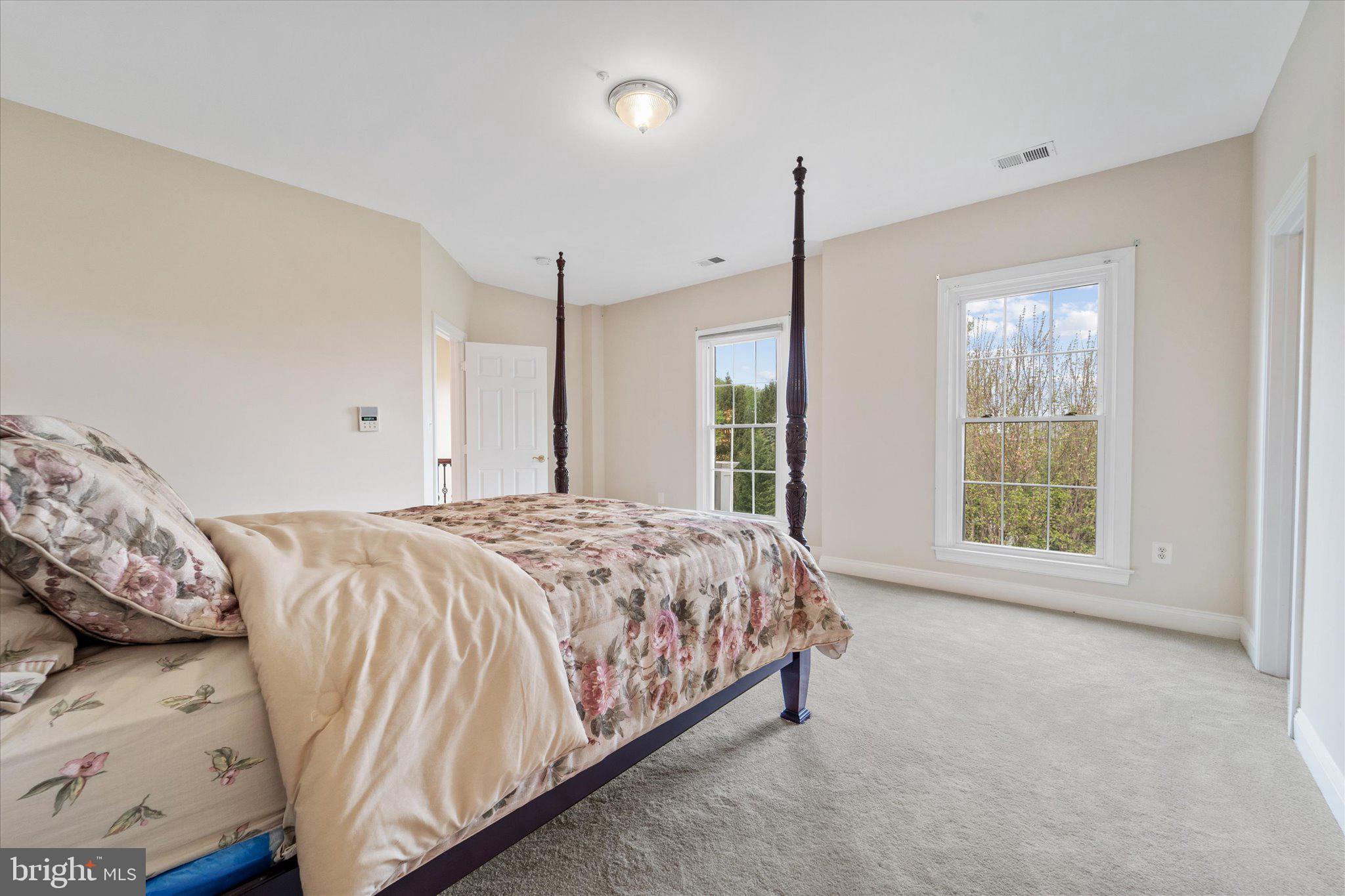 BEACON HILL - Residential
