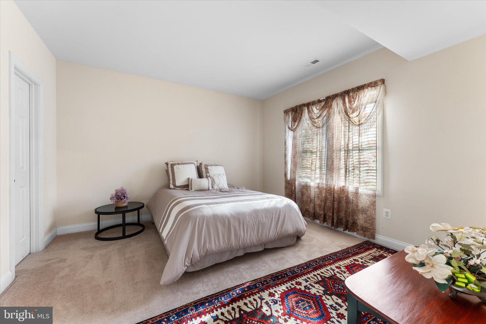 BEACON HILL - Residential