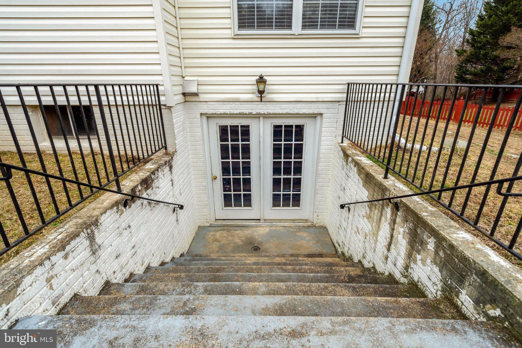 HAMPTON OAKS - Residential