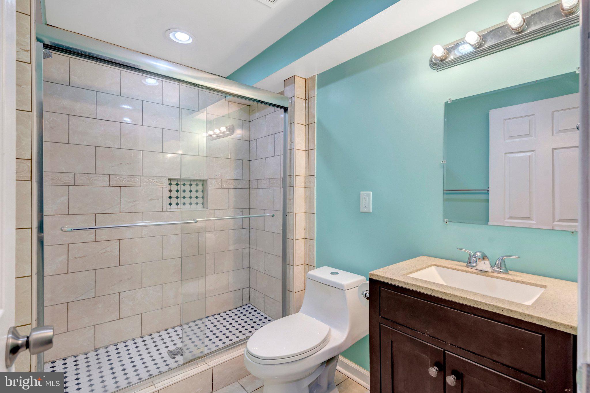 HAMPTON OAKS - Residential