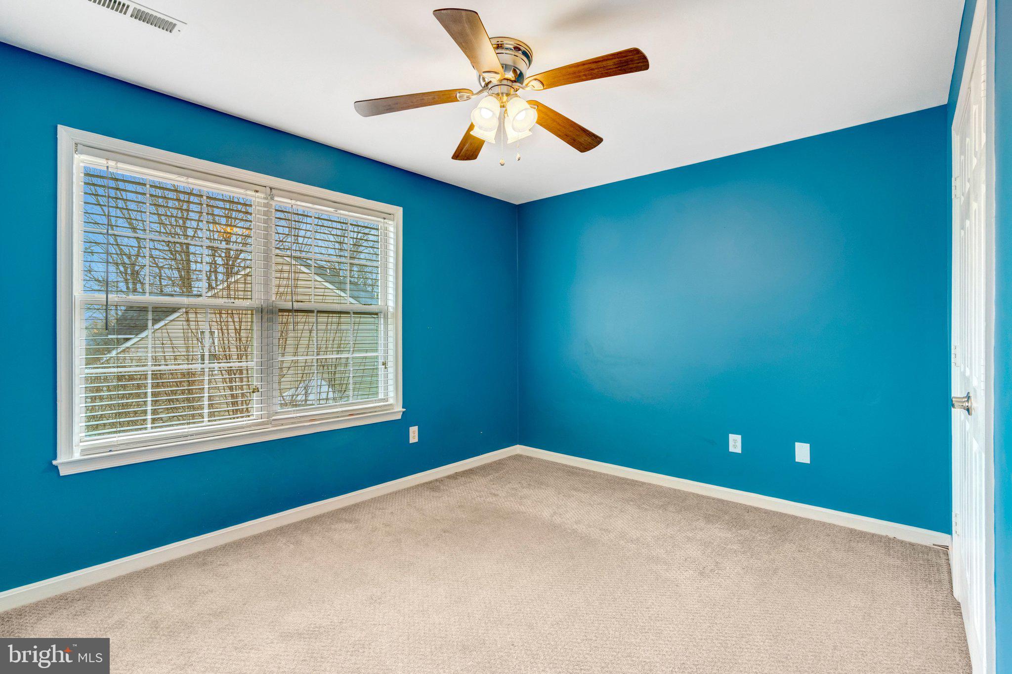 HAMPTON OAKS - Residential