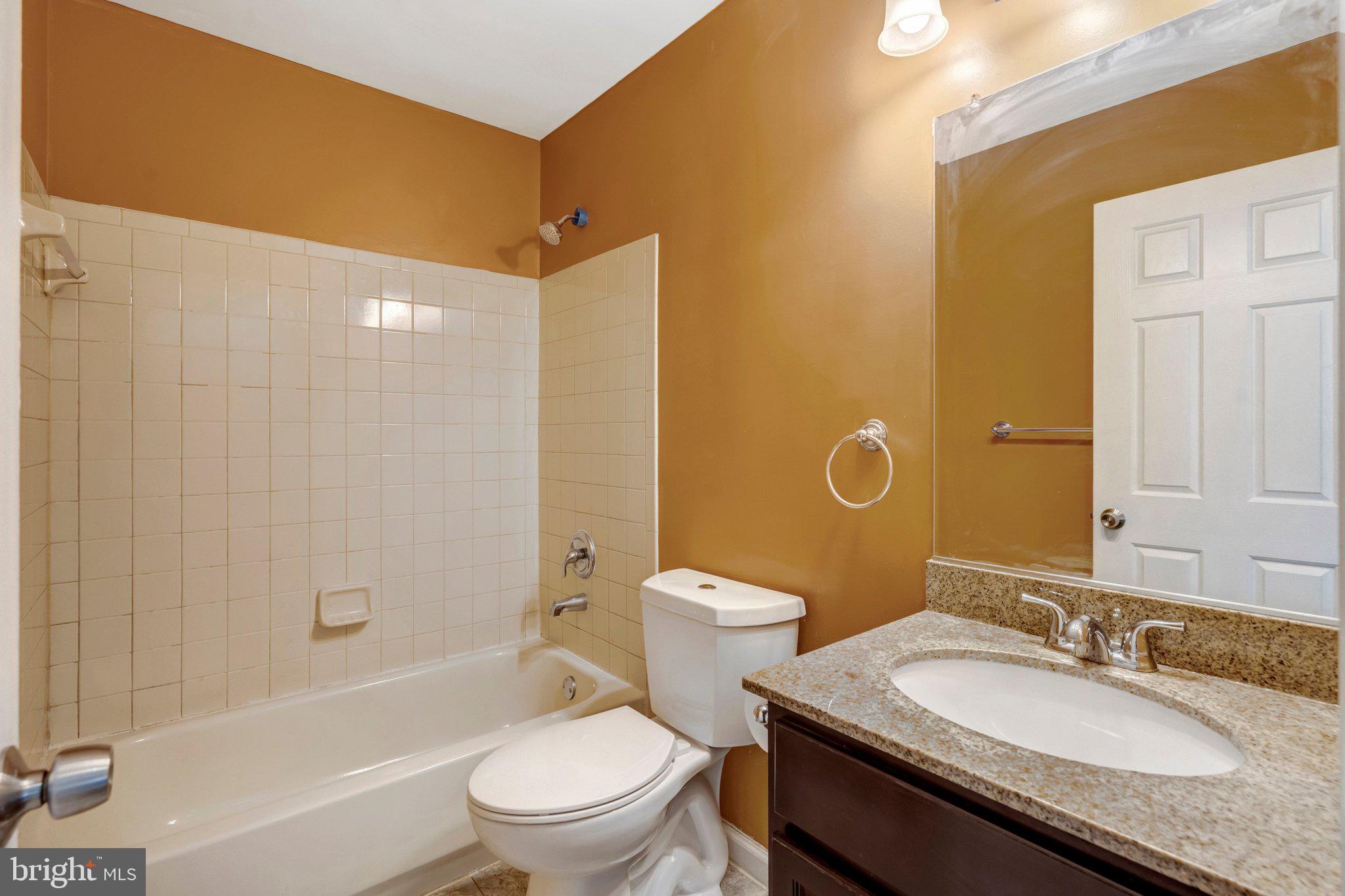 HAMPTON OAKS - Residential