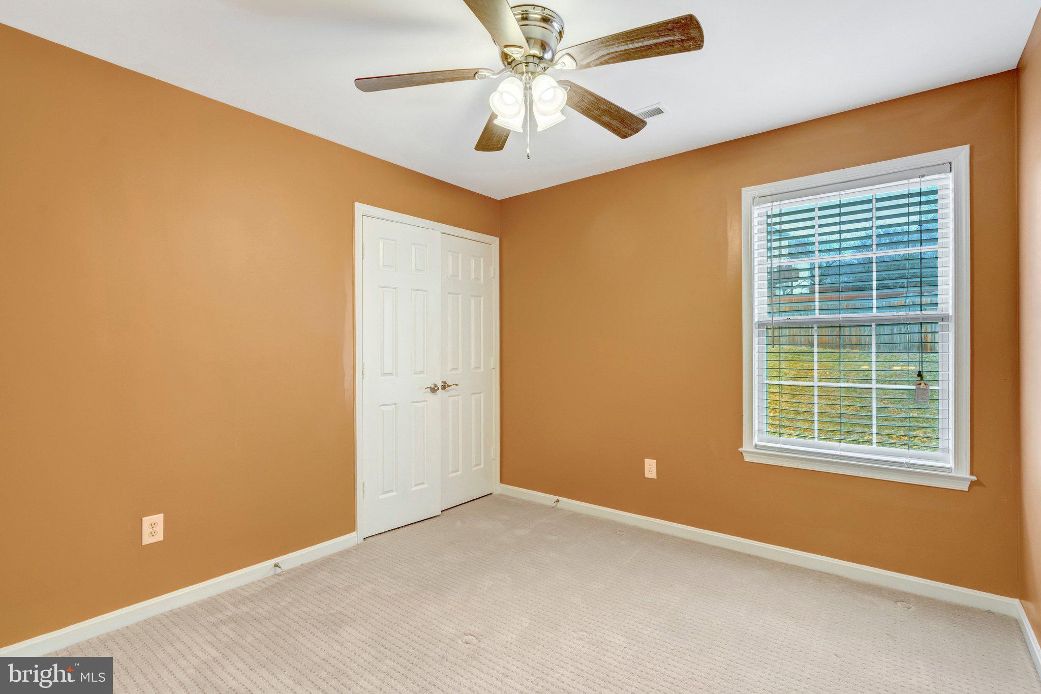 HAMPTON OAKS - Residential