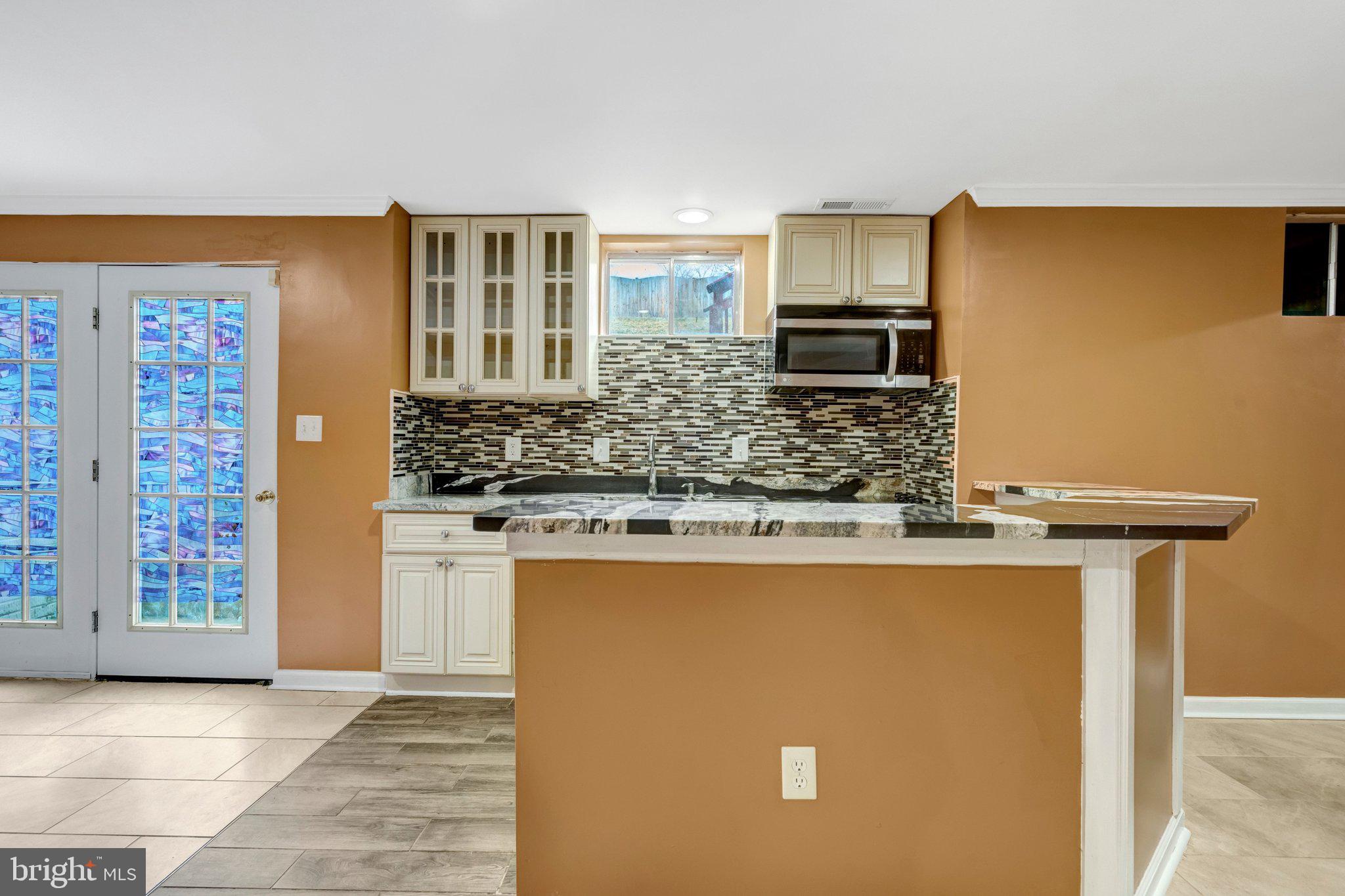 HAMPTON OAKS - Residential