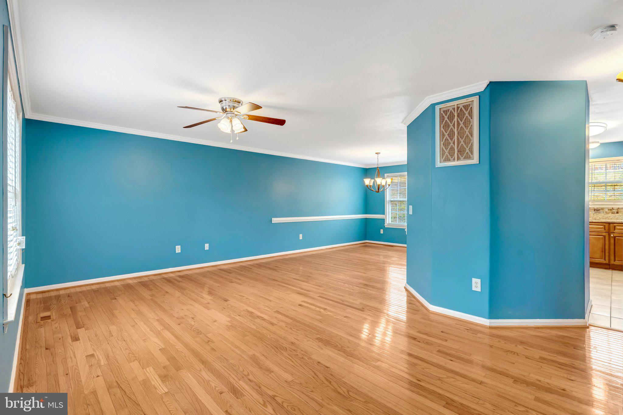 HAMPTON OAKS - Residential