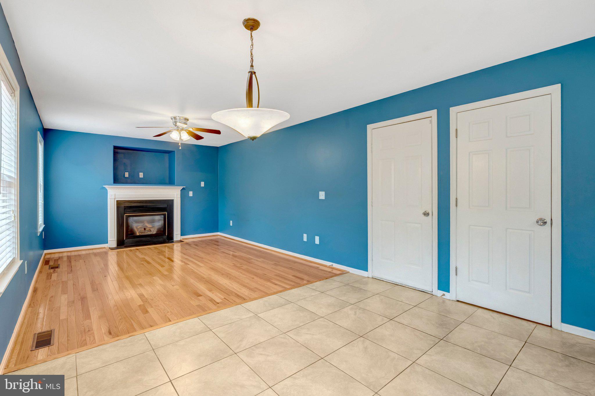 HAMPTON OAKS - Residential