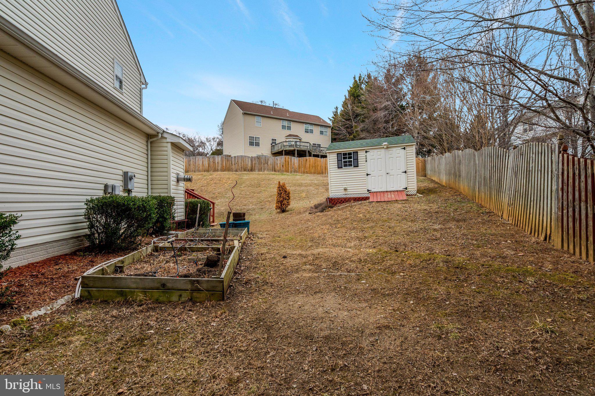 HAMPTON OAKS - Residential