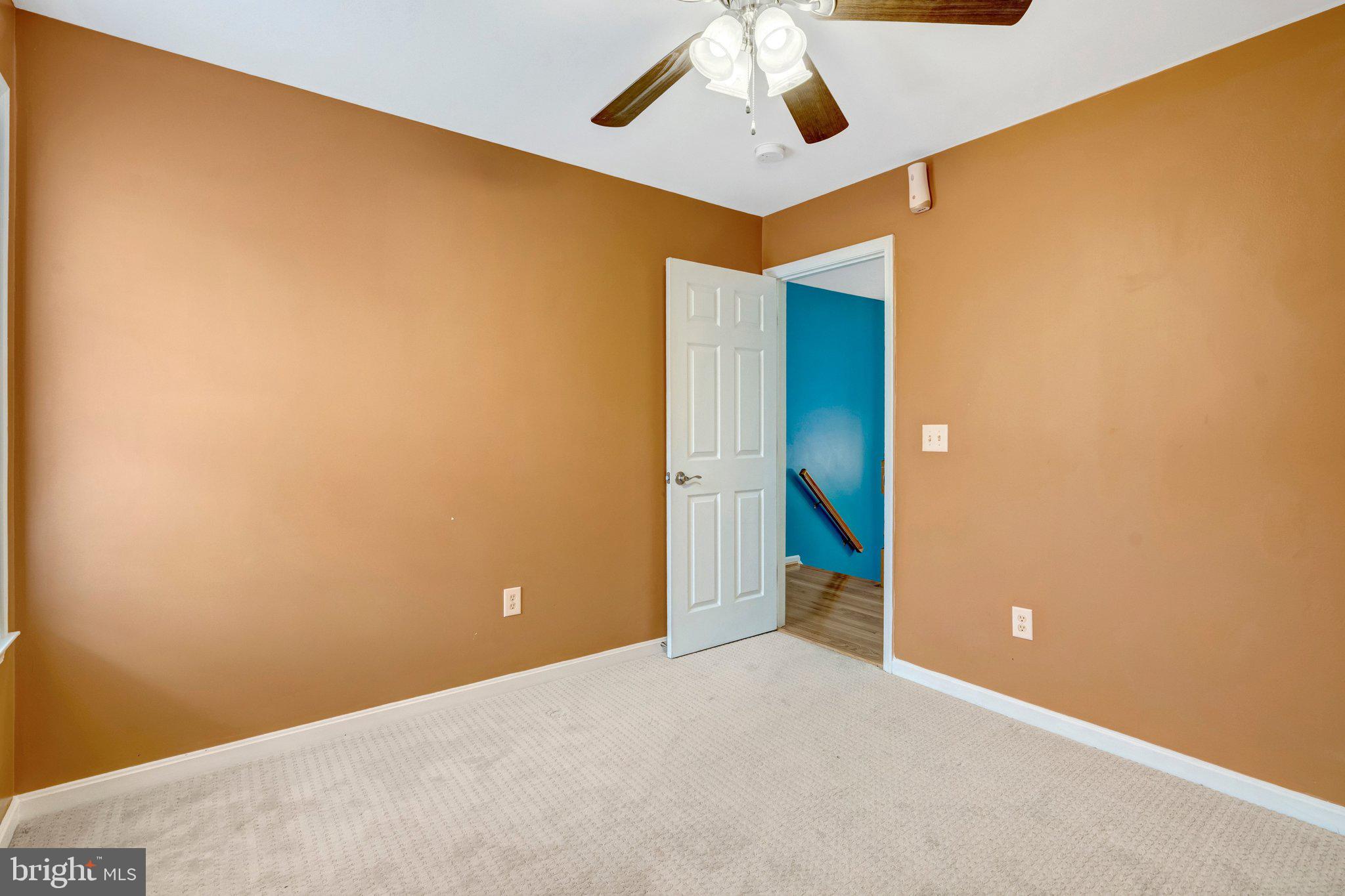 HAMPTON OAKS - Residential