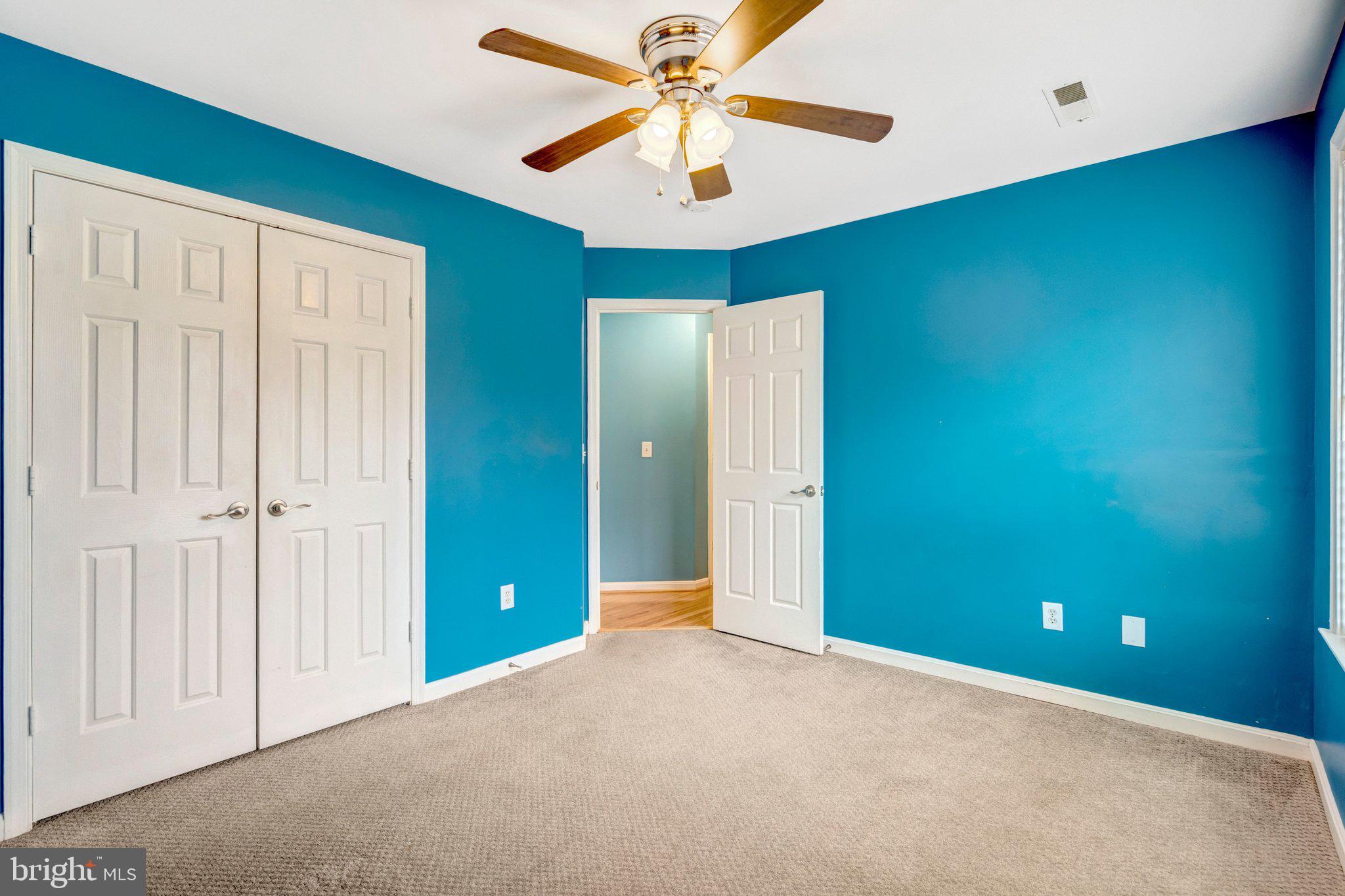 HAMPTON OAKS - Residential