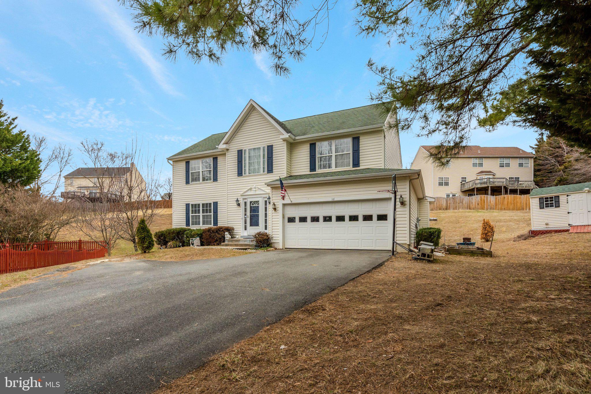 HAMPTON OAKS - Residential