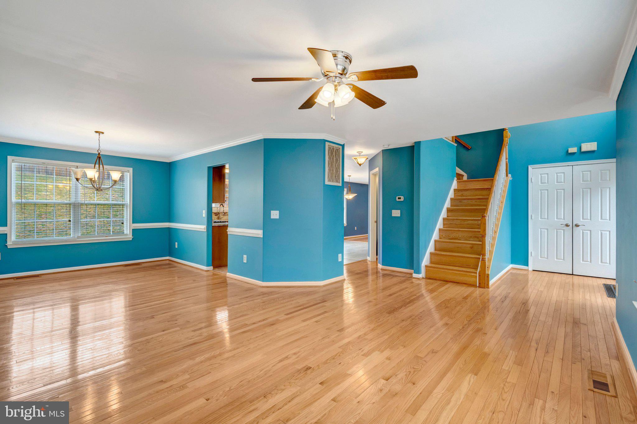 HAMPTON OAKS - Residential