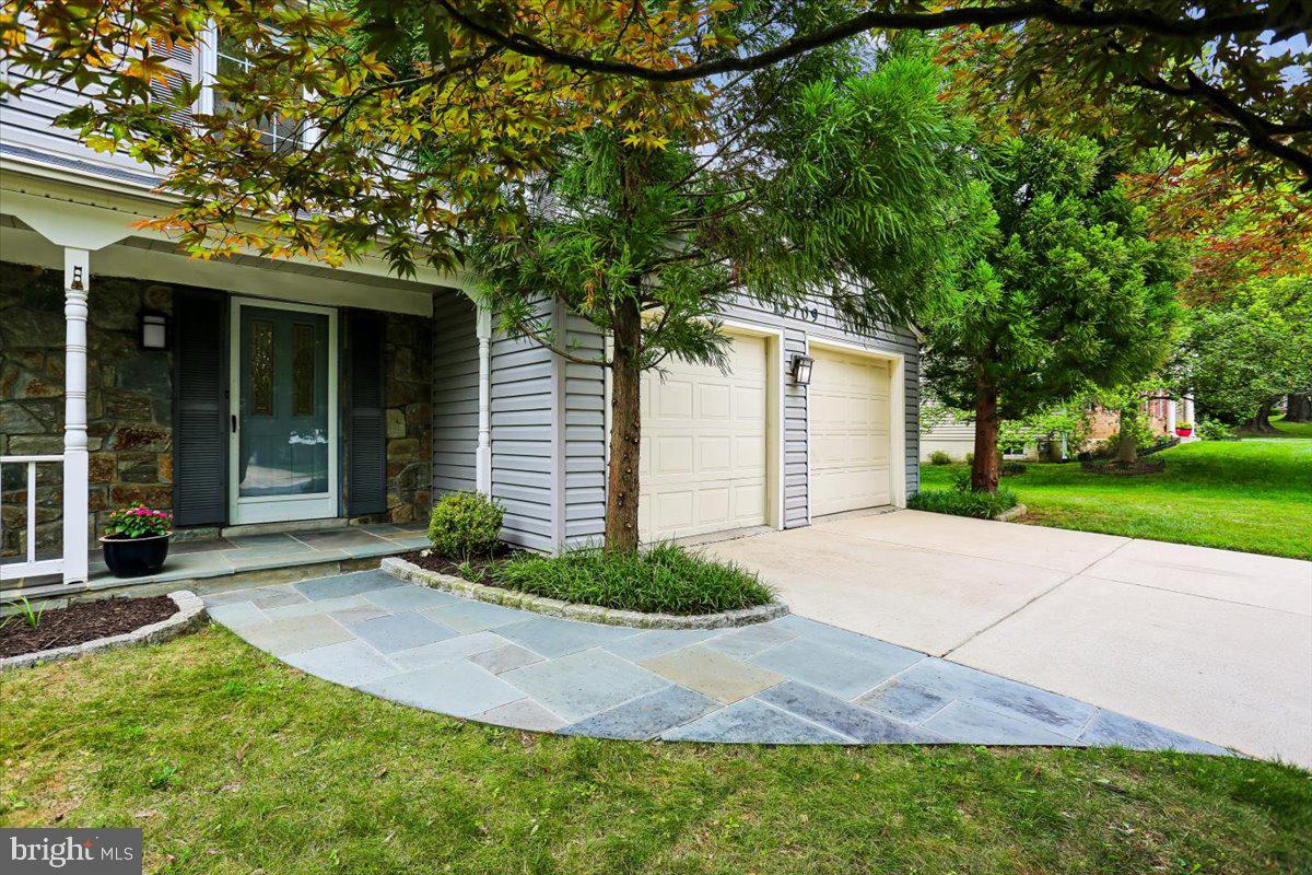DERWOOD STATION - Residential