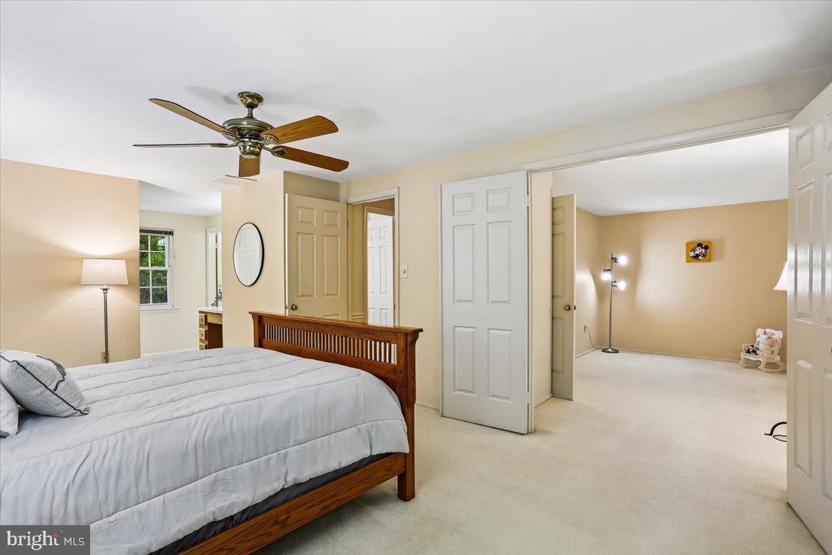 DERWOOD STATION - Residential