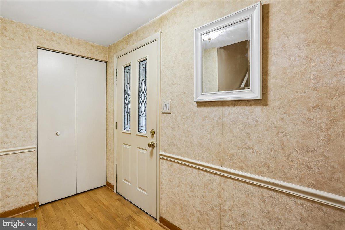 DERWOOD STATION - Residential
