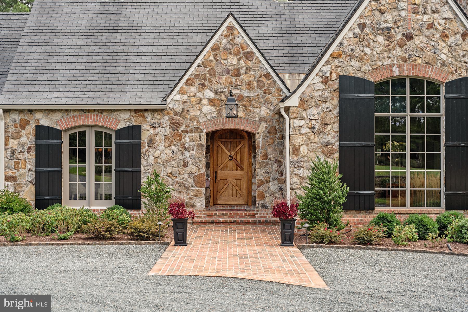RATCLIFFE FARM - Residential