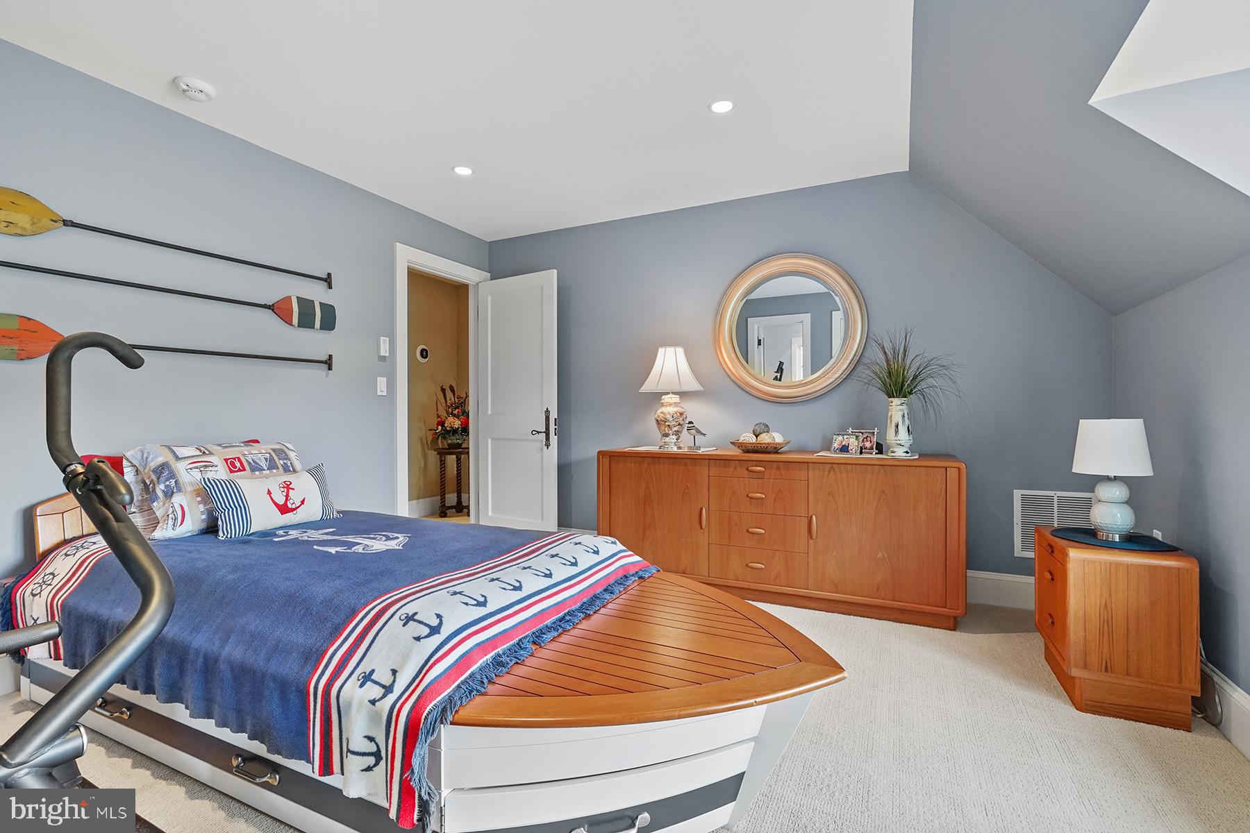 RATCLIFFE FARM - Residential