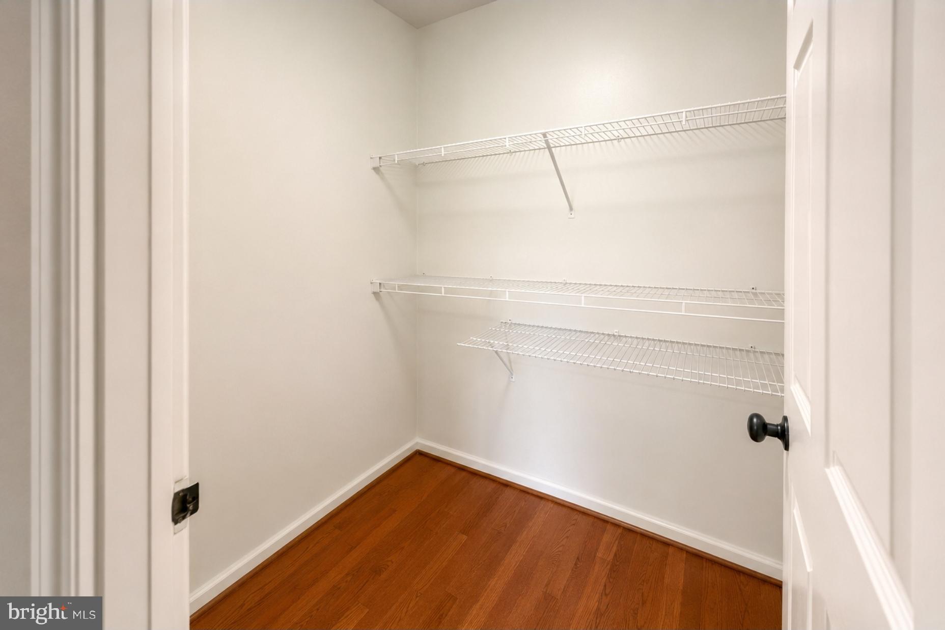 FAIRBROOK - Residential