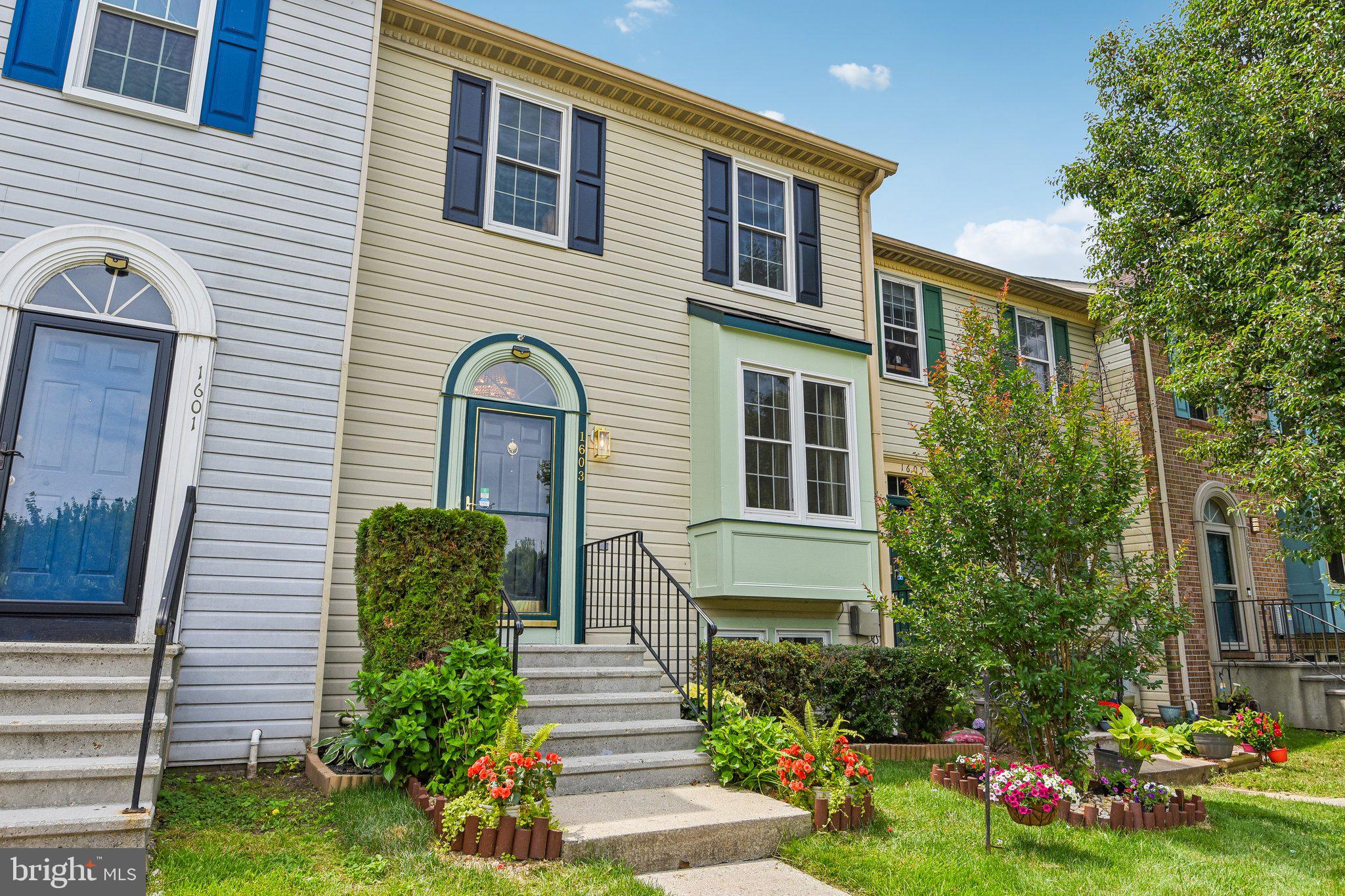 FAIRBROOK - Residential