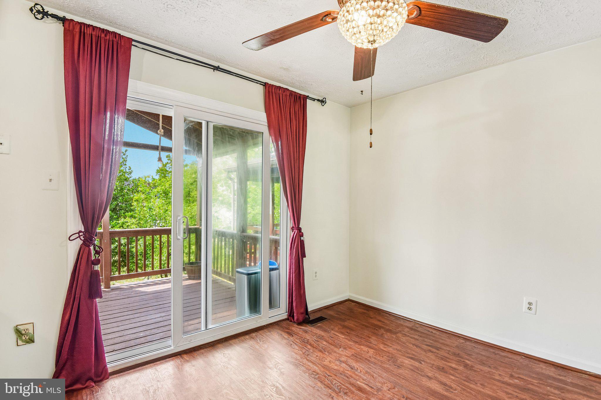 FAIRBROOK - Residential