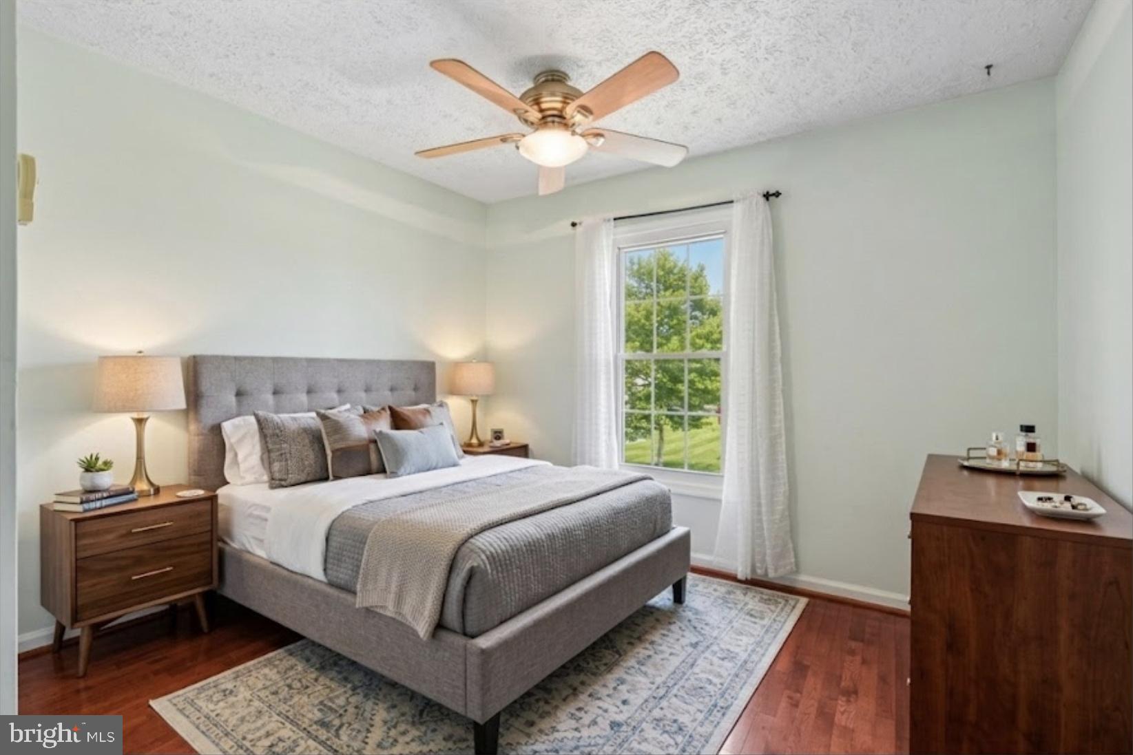 FAIRBROOK - Residential