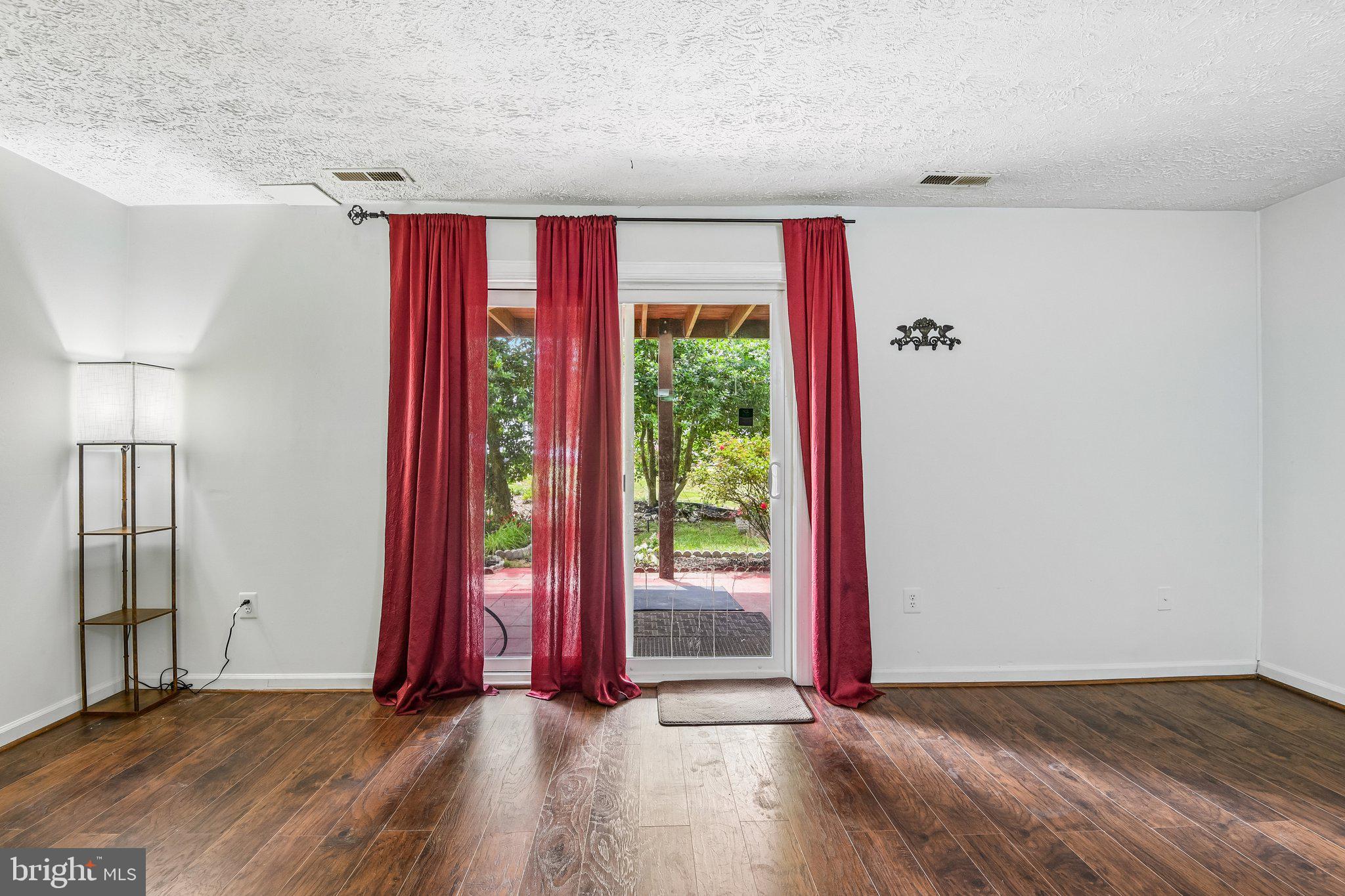 FAIRBROOK - Residential