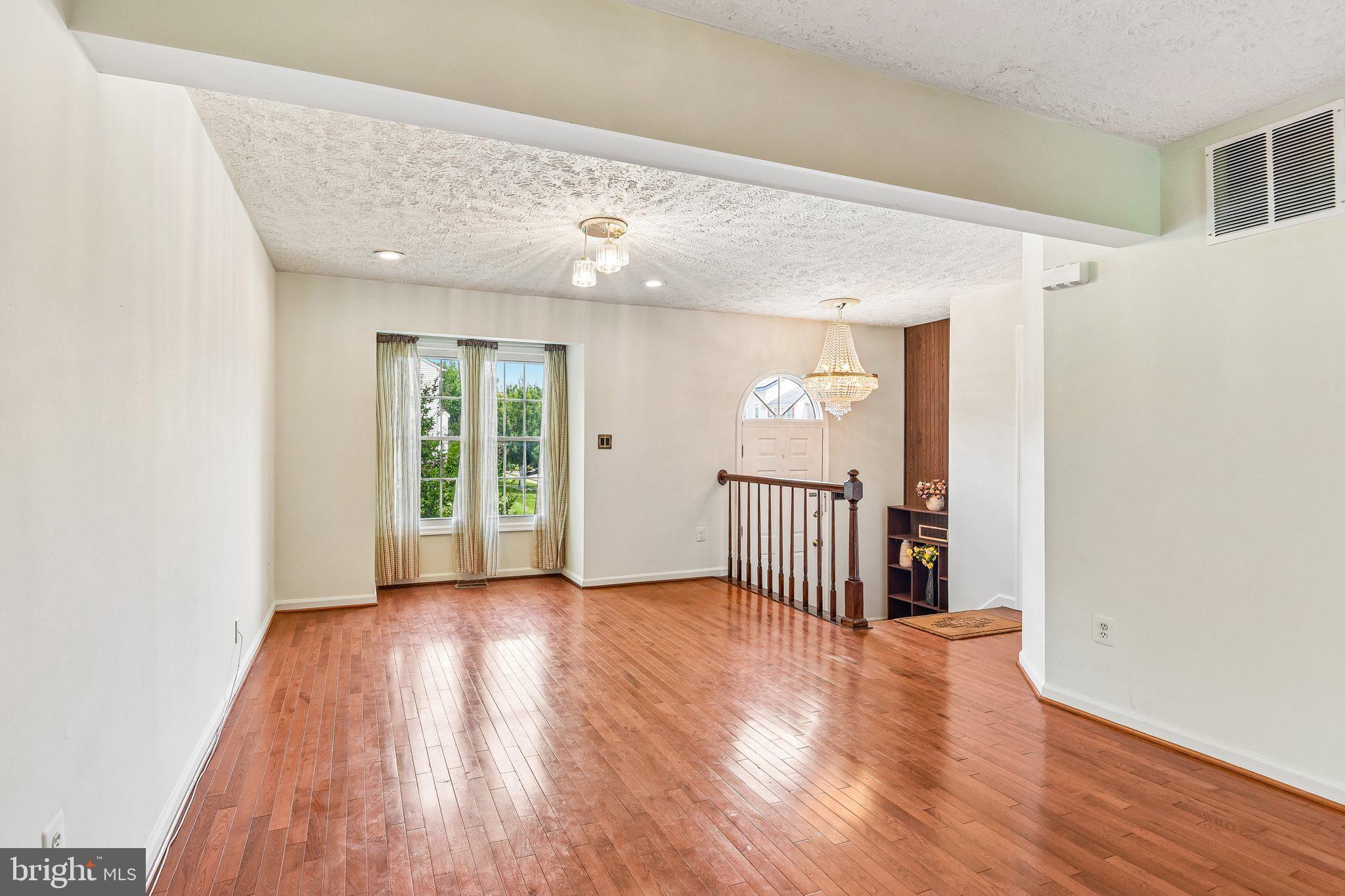 FAIRBROOK - Residential
