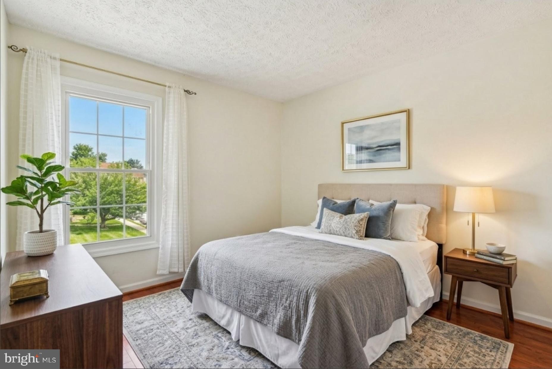 FAIRBROOK - Residential