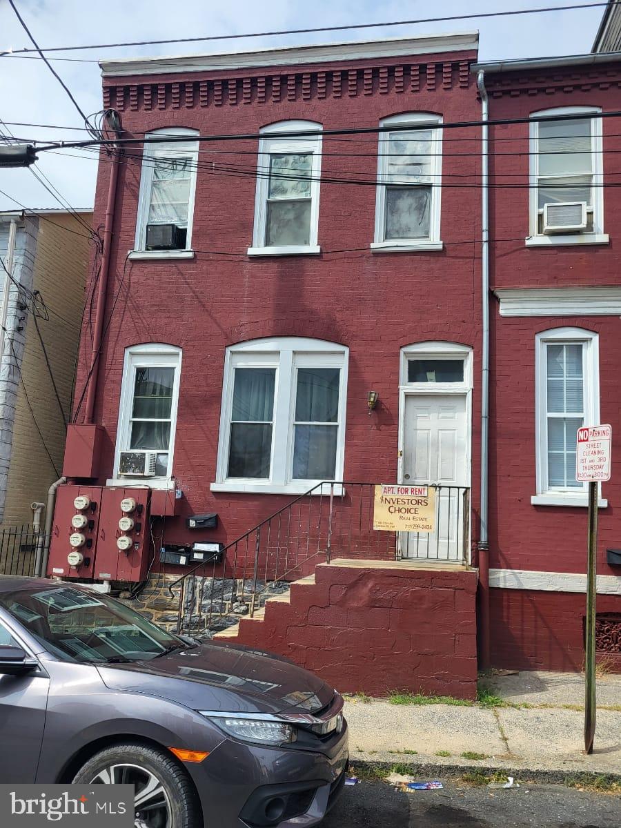 CABBAGE HILL - Residential Lease