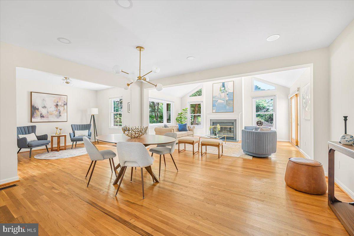 ROCKSHIRE - Residential