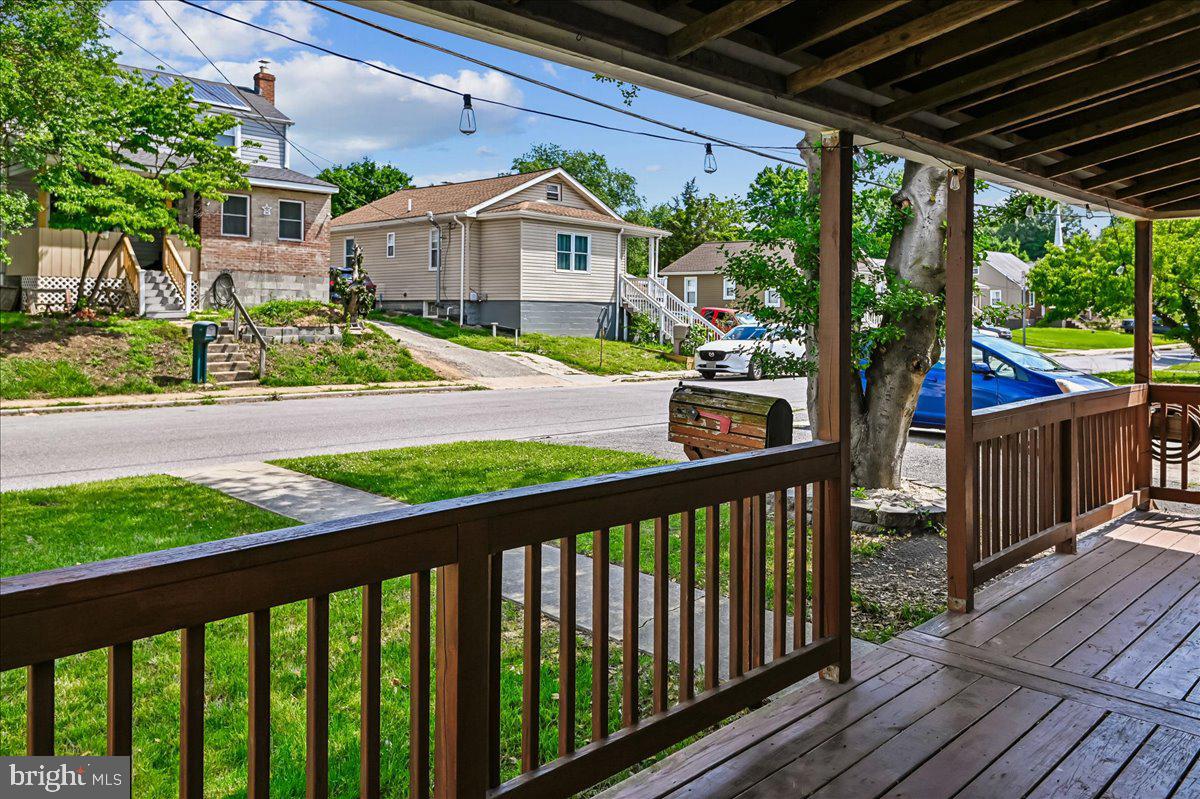 LANDSDOWNE - Residential